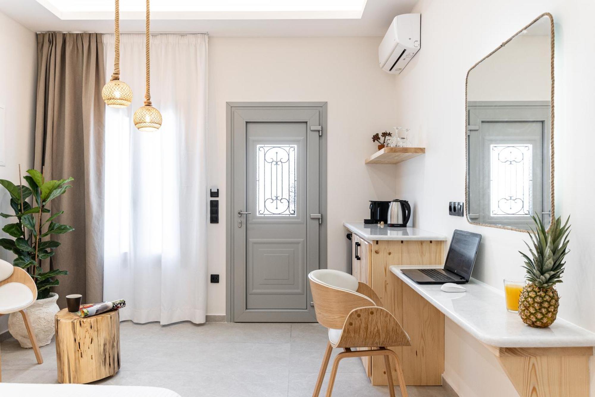 Adama's Aparthotel