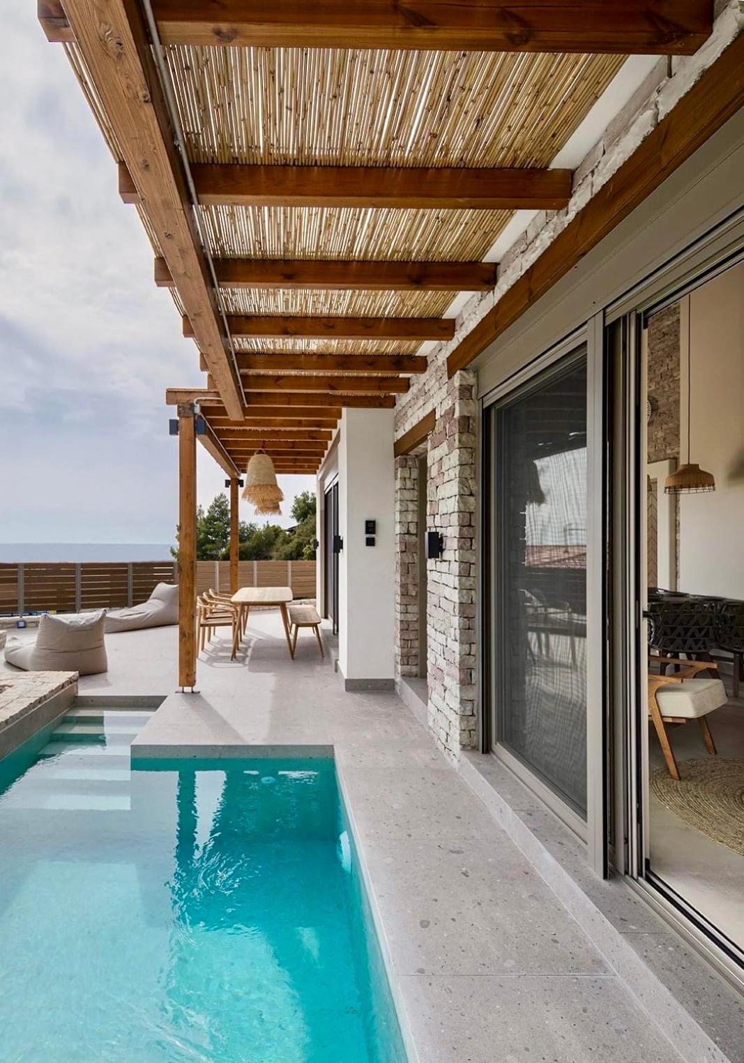 Luxury Living * Vrachos
