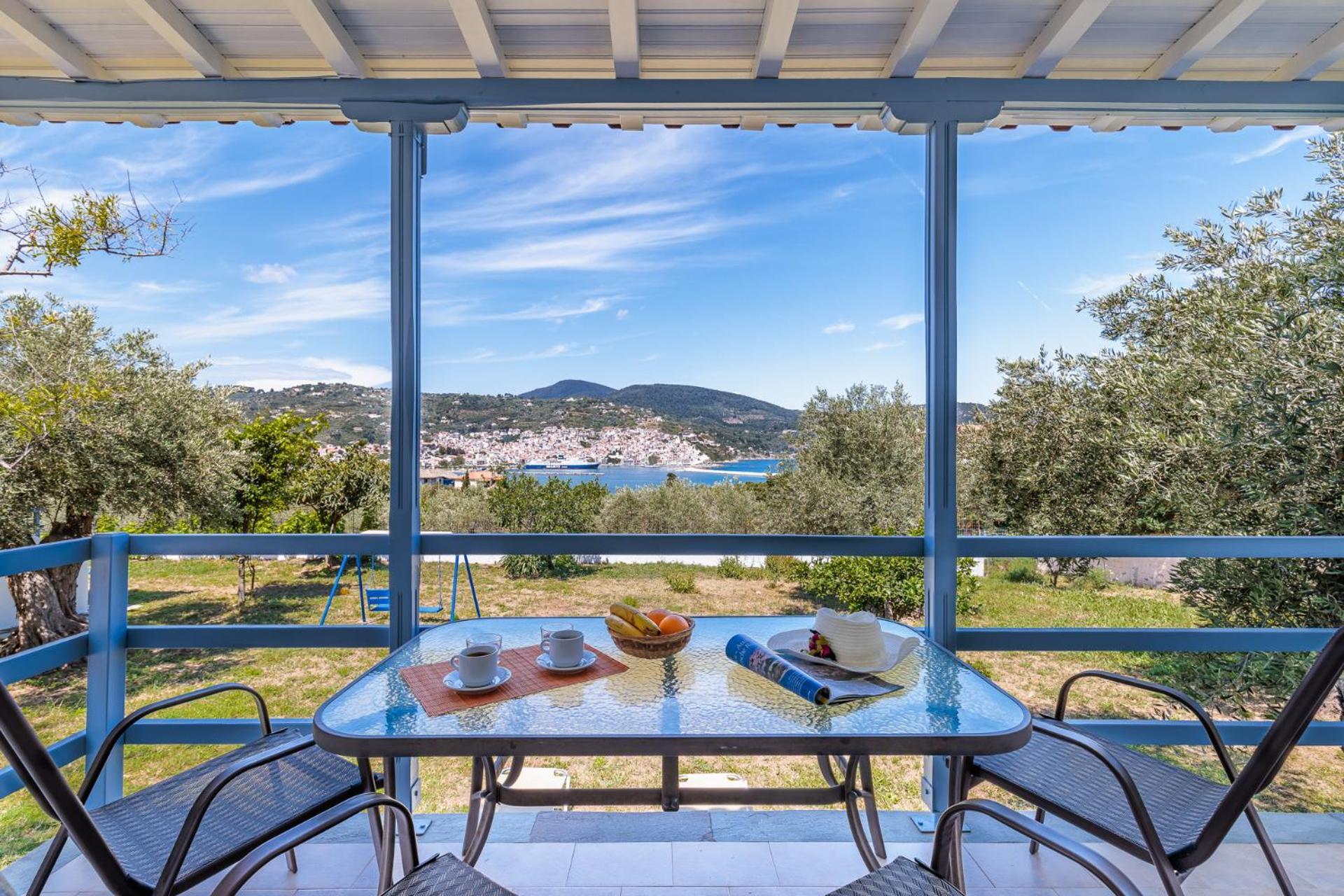Apartment Anesis 2 Fireplace Skopelos Town