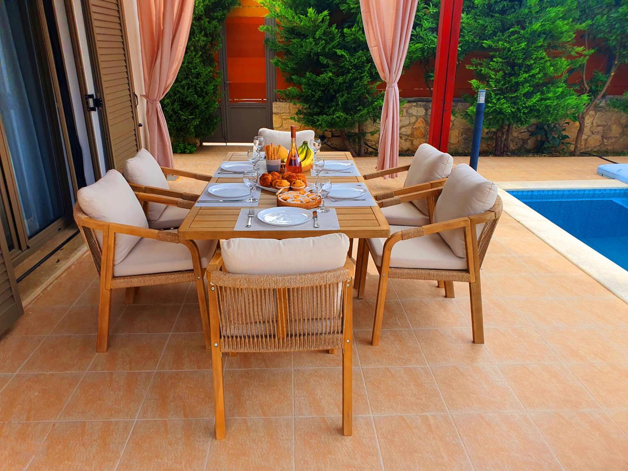 Harma With Private Pool * Roupai