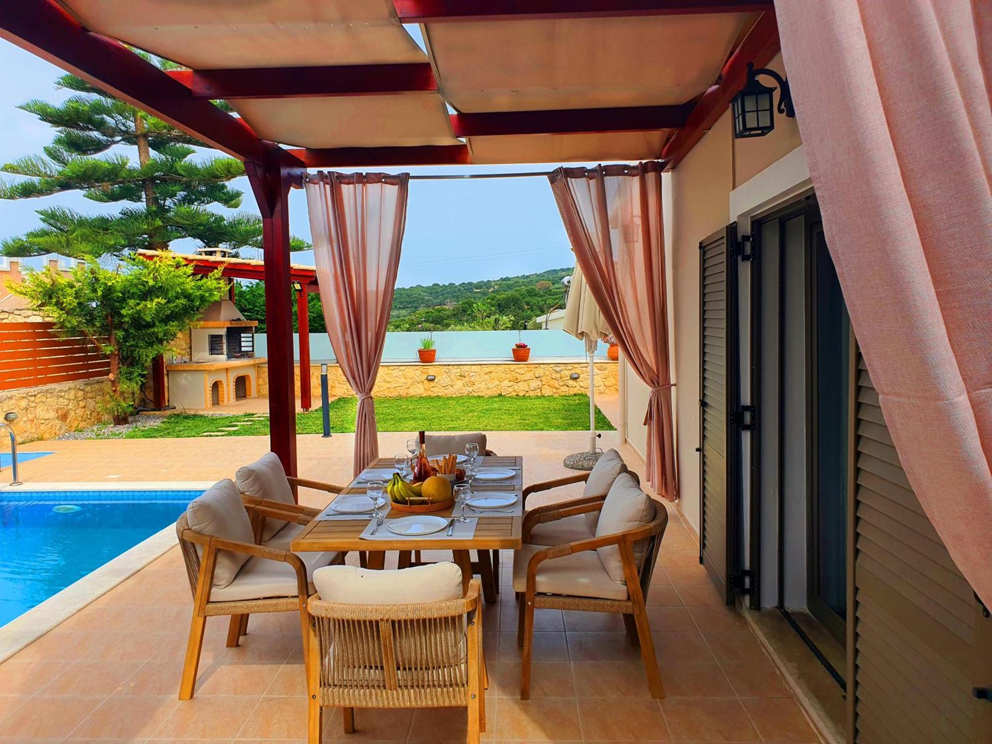 Harma With Private Pool * Roupai