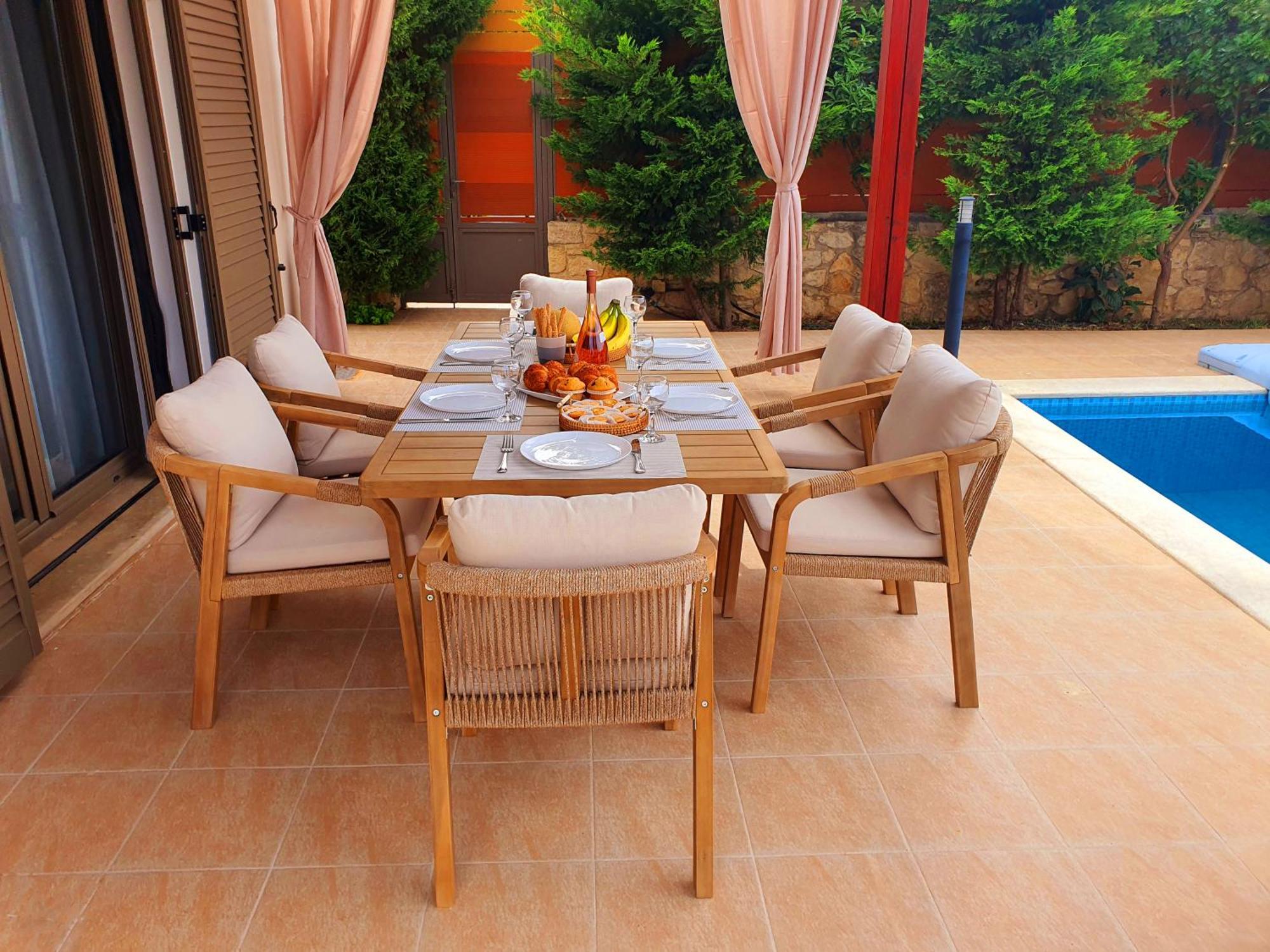 Harma With Private Pool Villa