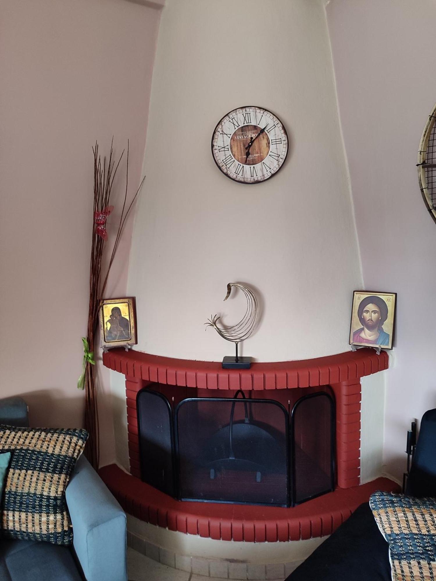 George's Family Friendly Maisonette With Great Exterior