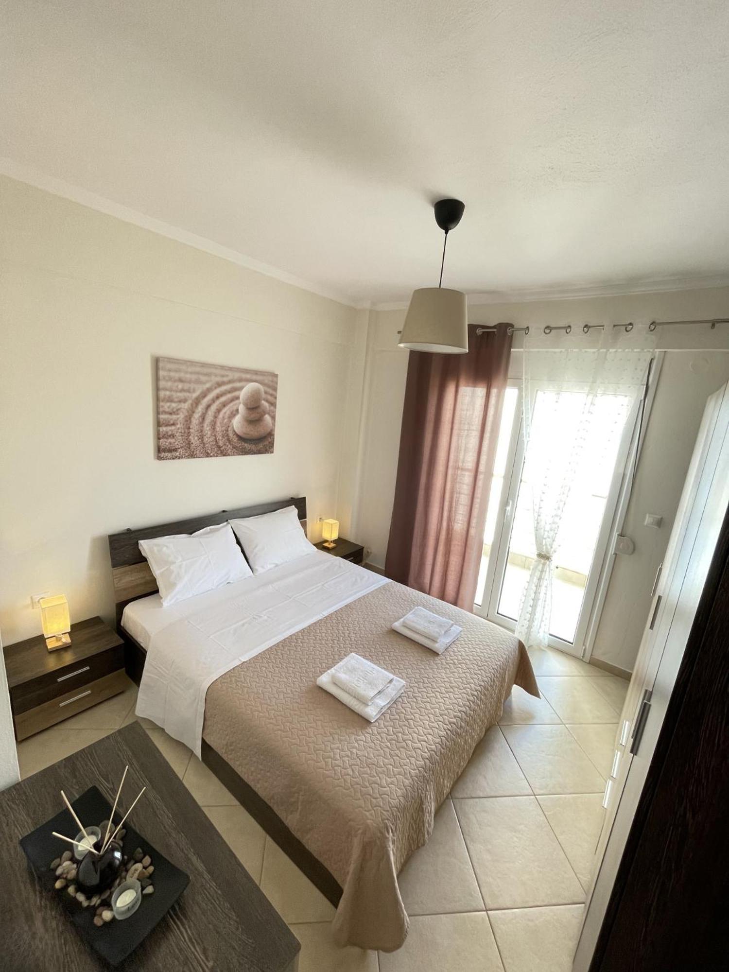 Sunset Luxury Apartment Flogita