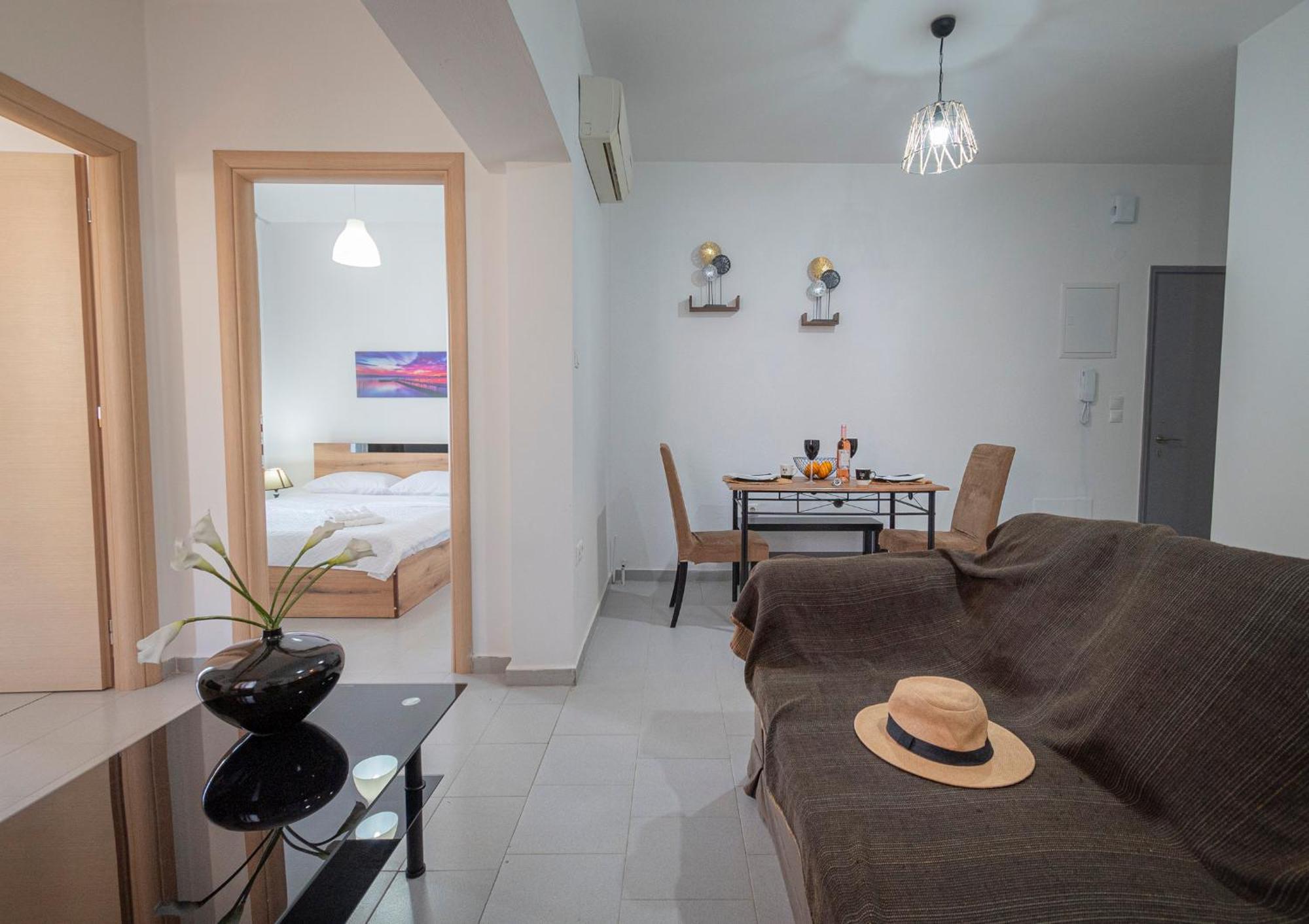 Apartment Cinema Flat By Rentalspro - Halkidiki Nea Moudania