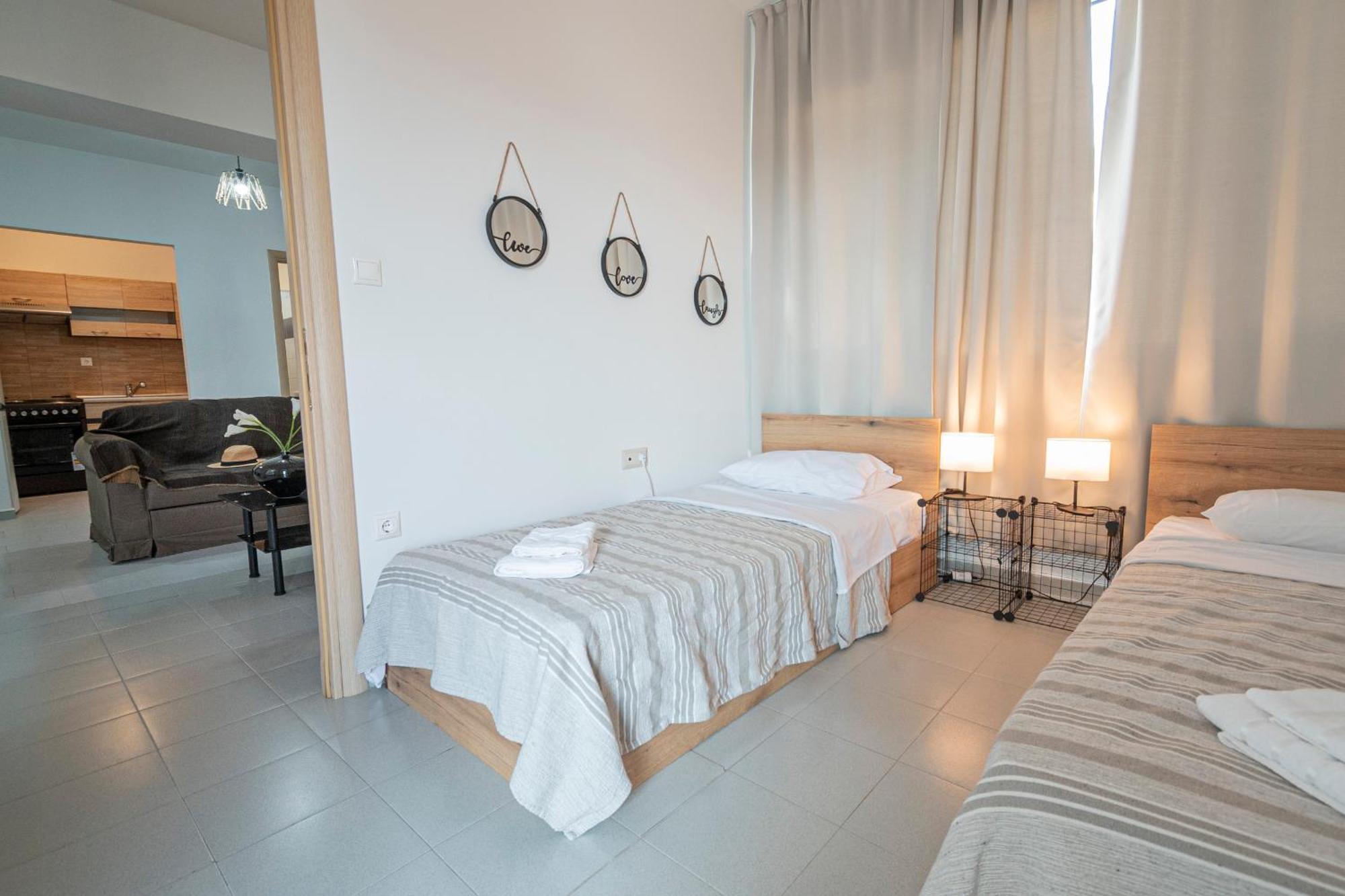Cinema Flat By Rentalspro - Halkidiki Apartment *