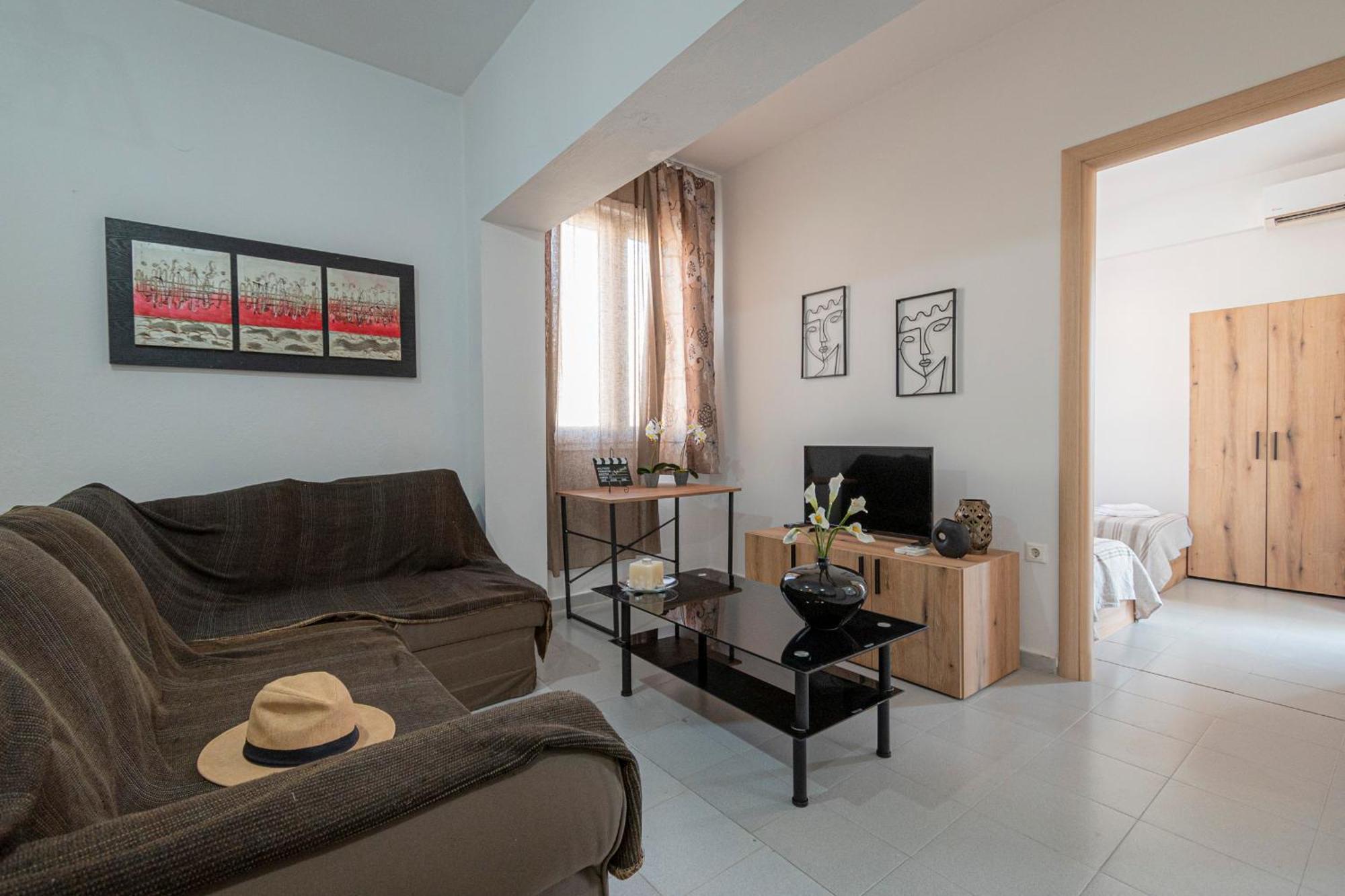 Cinema Flat By Rentalspro - Halkidiki Apartment *