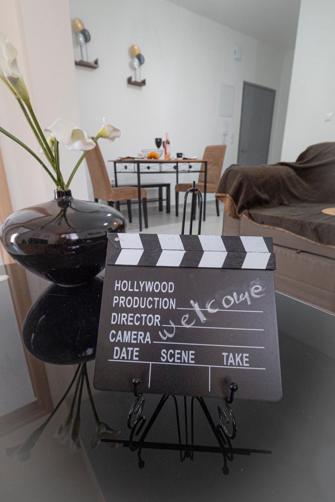 Apartment Cinema Flat By Rentalspro - Halkidiki Nea Moudania
