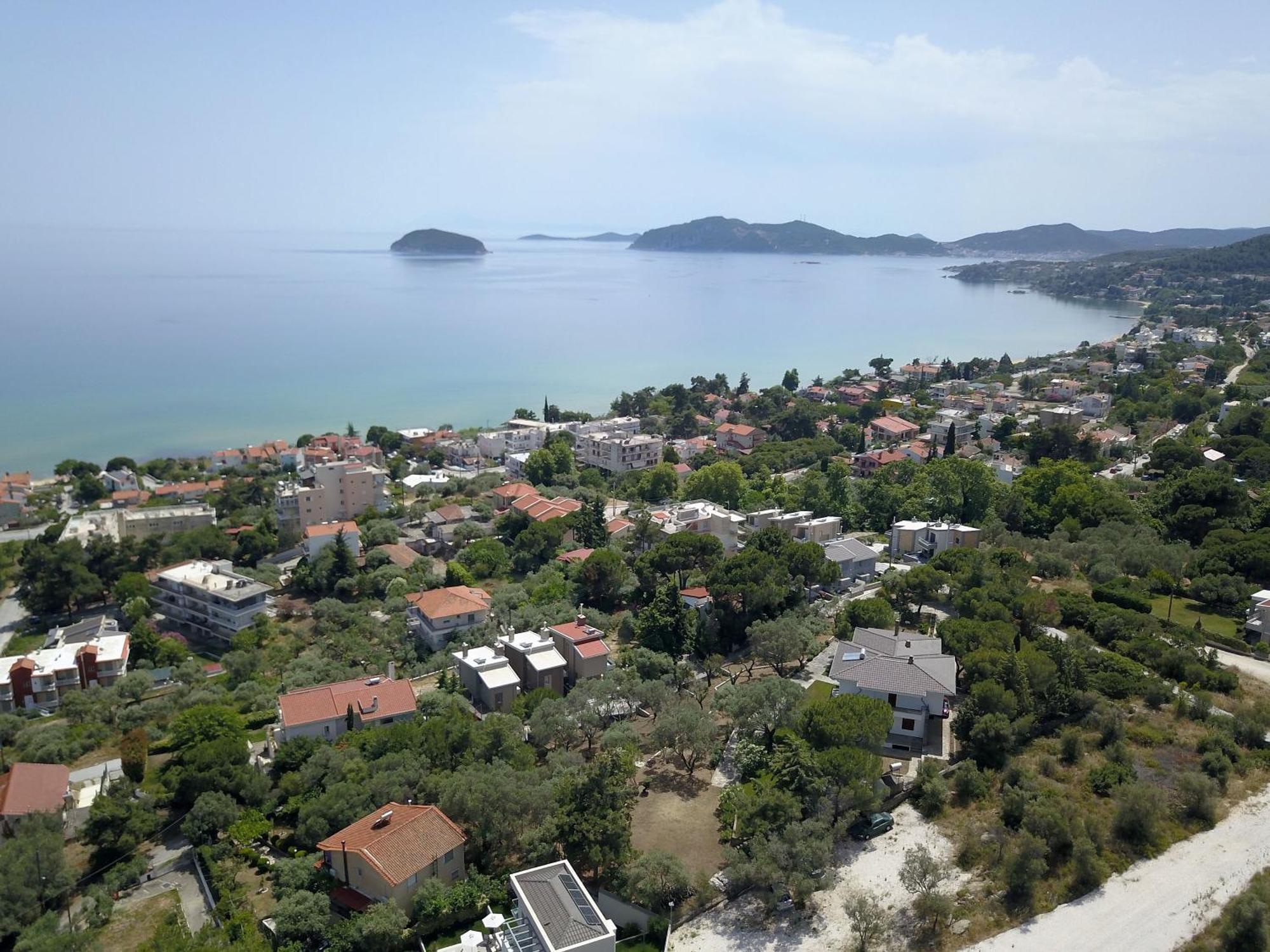Petrino Villa *