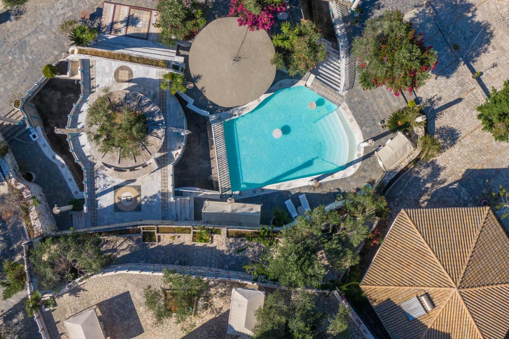 Paco's Luxury 17 Apartment Ozias