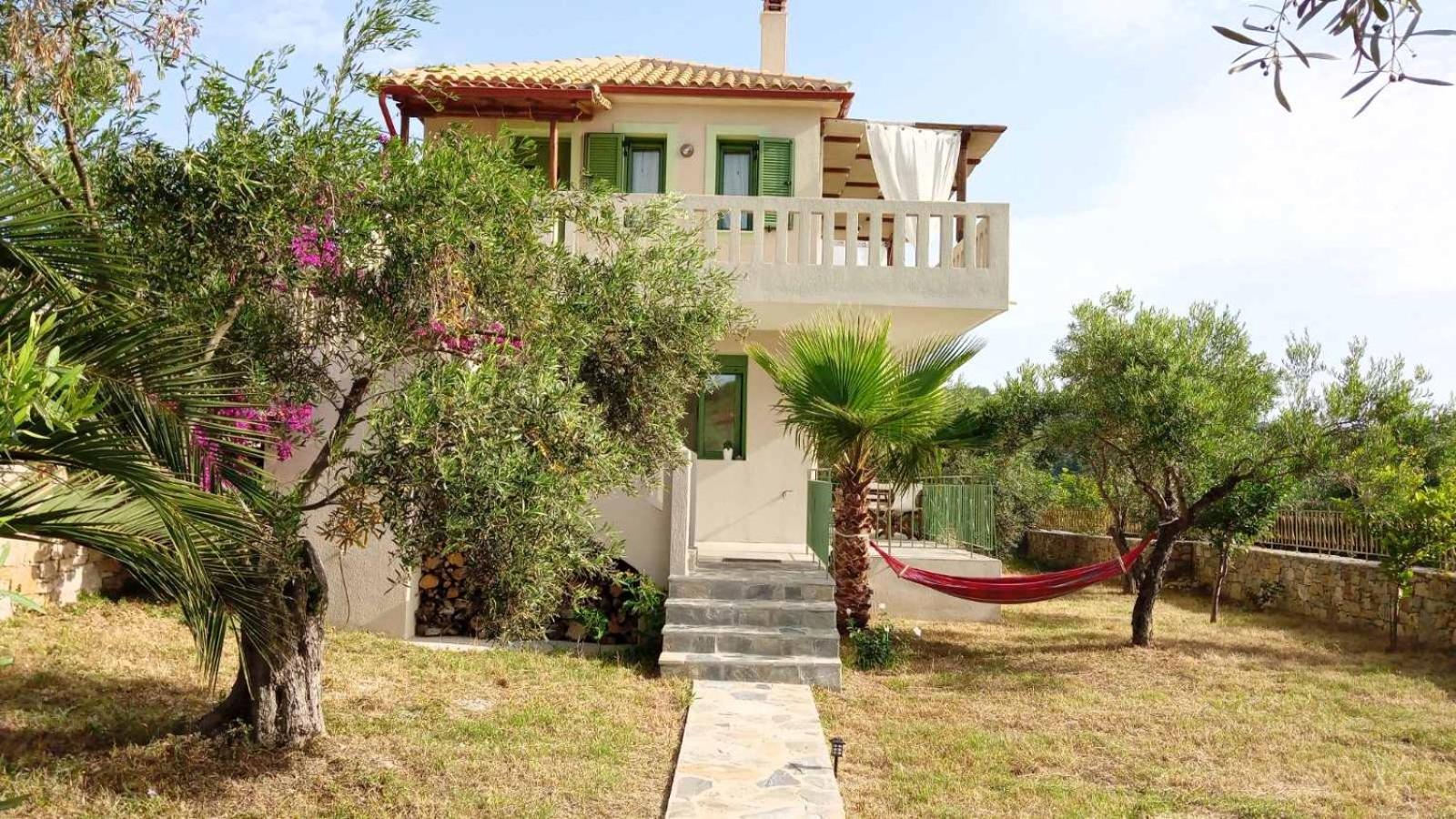 Boucamvillia's Luxury House *