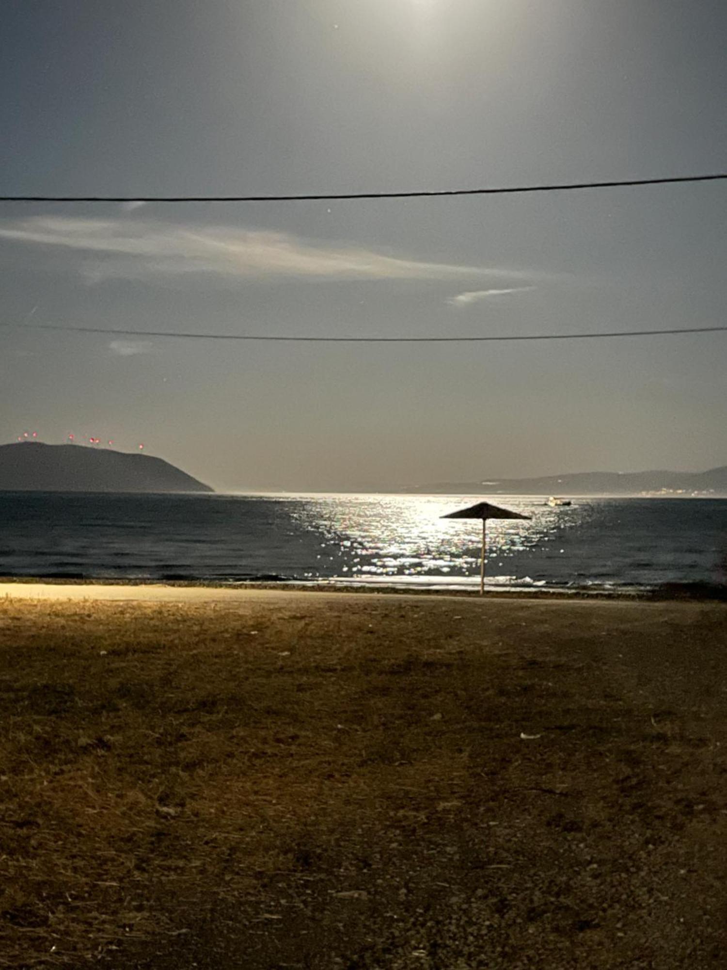 Sea View Apartment *