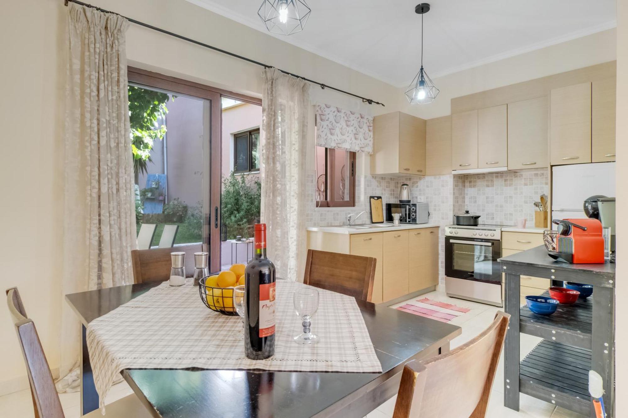 Prolithia 2 Villa *