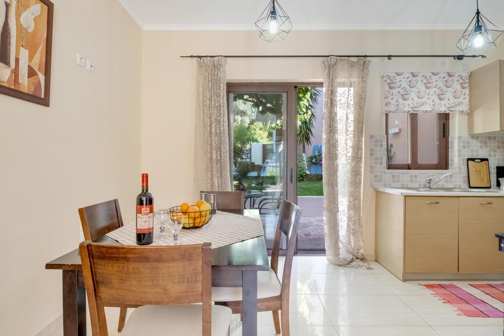 Villa Prolithia 2 *