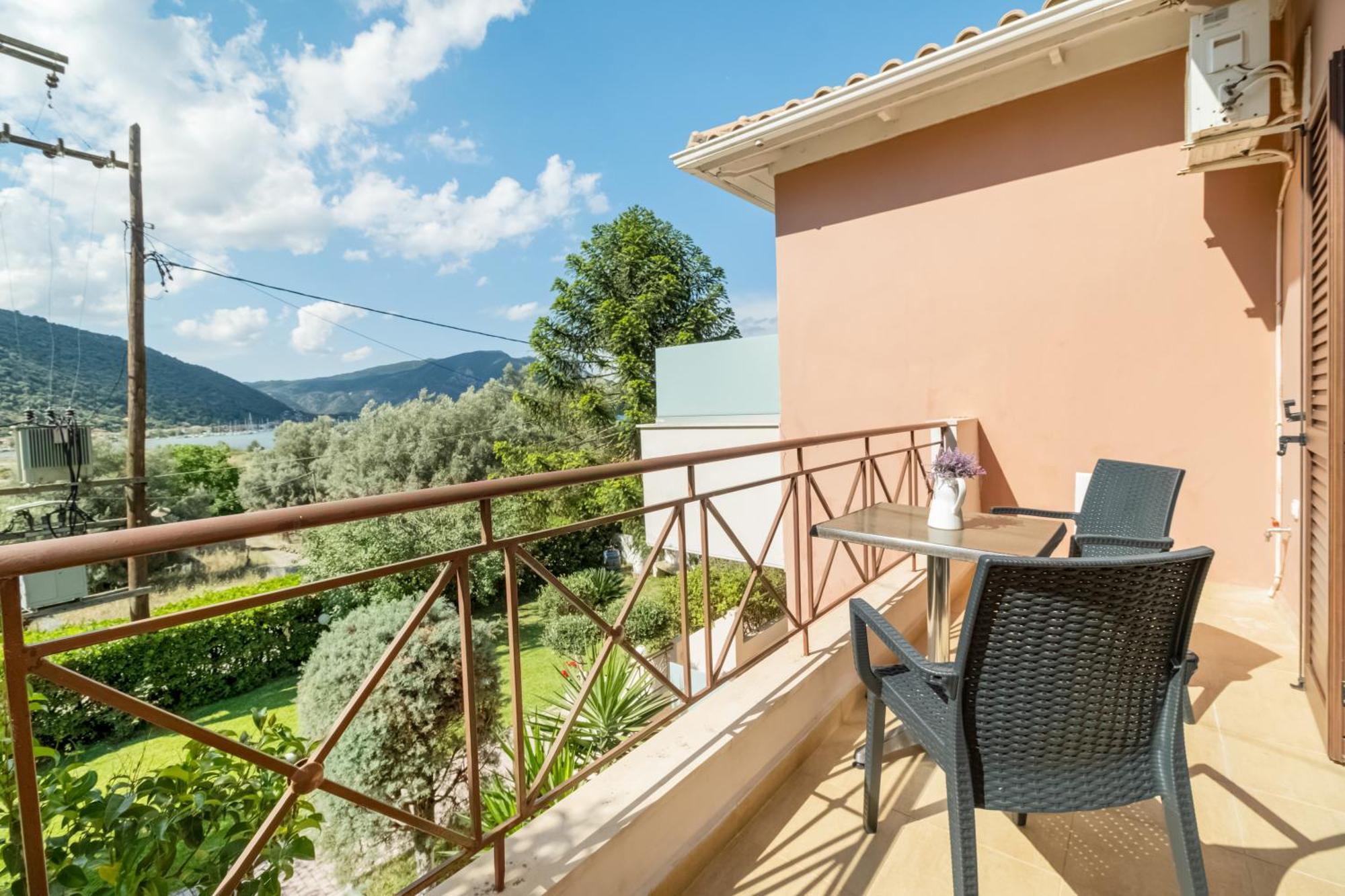 Prolithia 2 Villa *