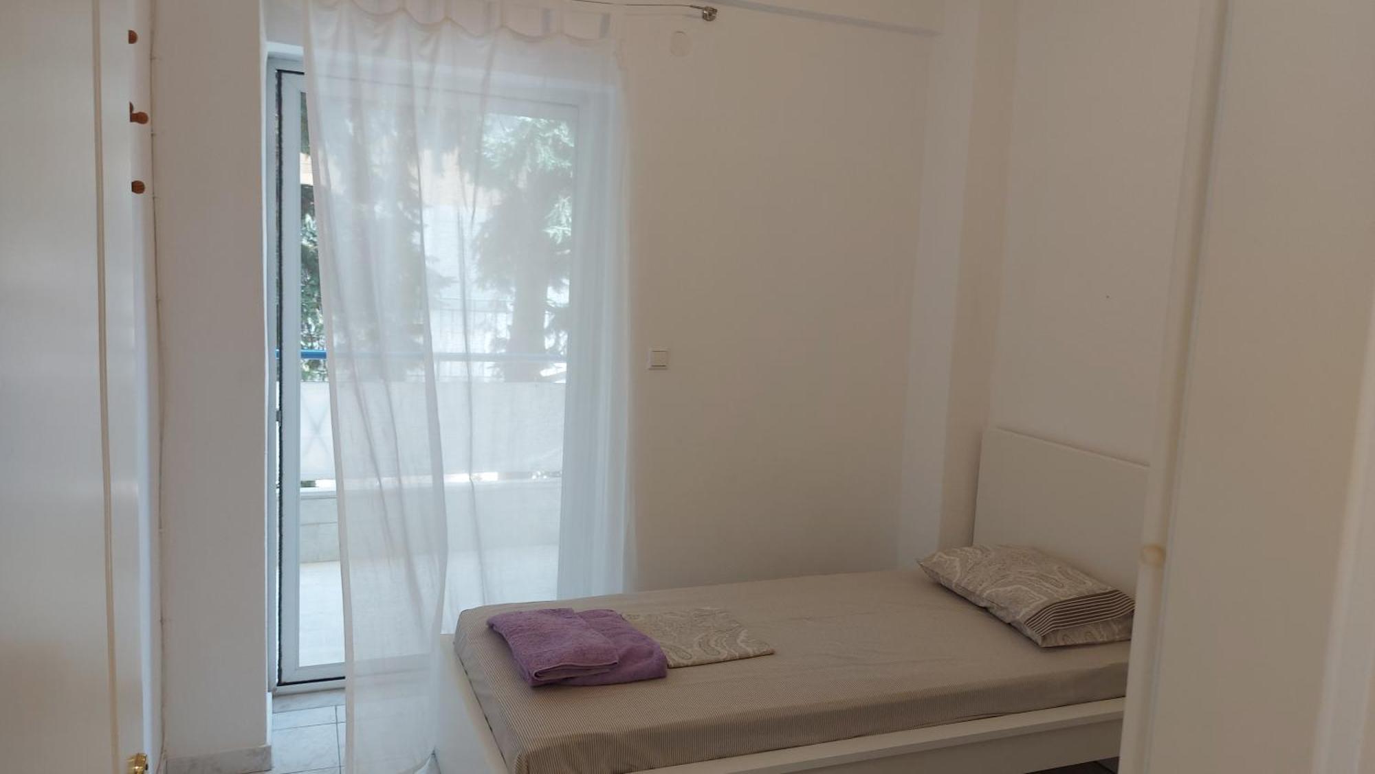 Sea Breeze Apartment Polychrono