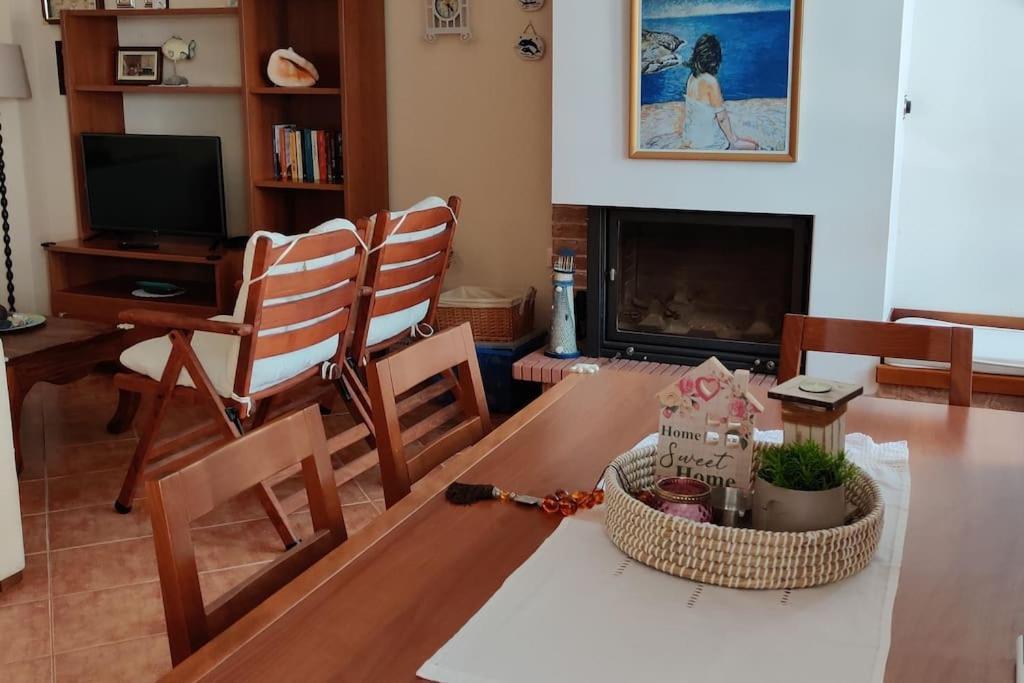 Sea And Mountain View Cosy House Holiday home Pyrgadikia