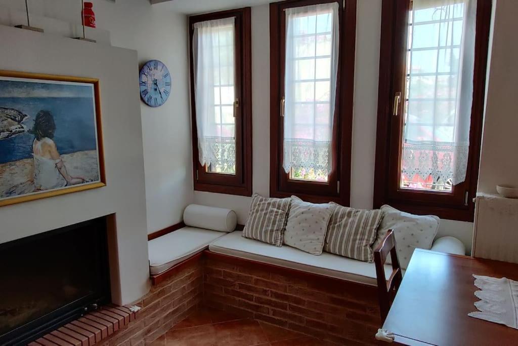 Sea And Mountain View Cosy House Holiday home *