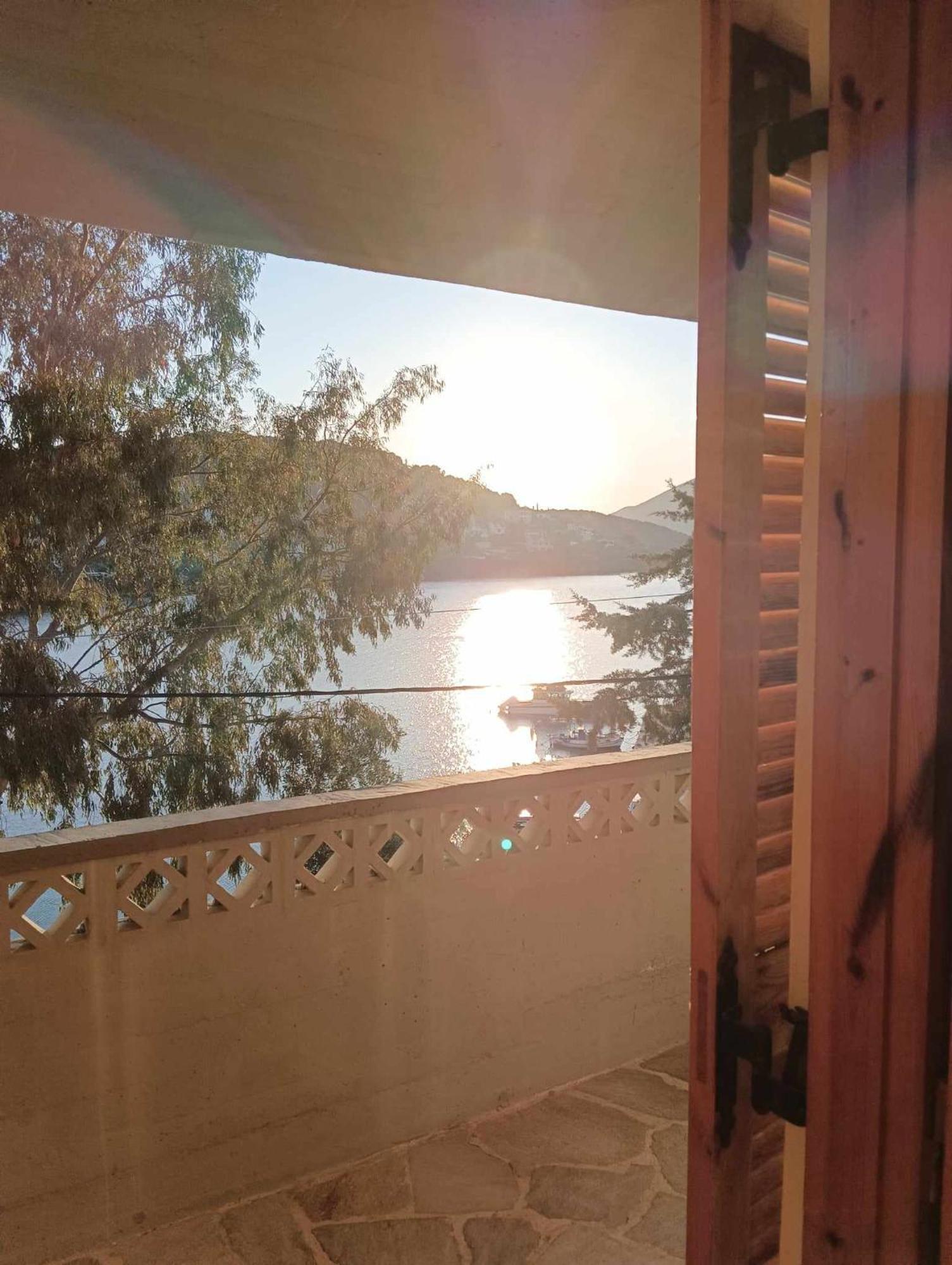 Holiday home Seafront Traditional Greek *