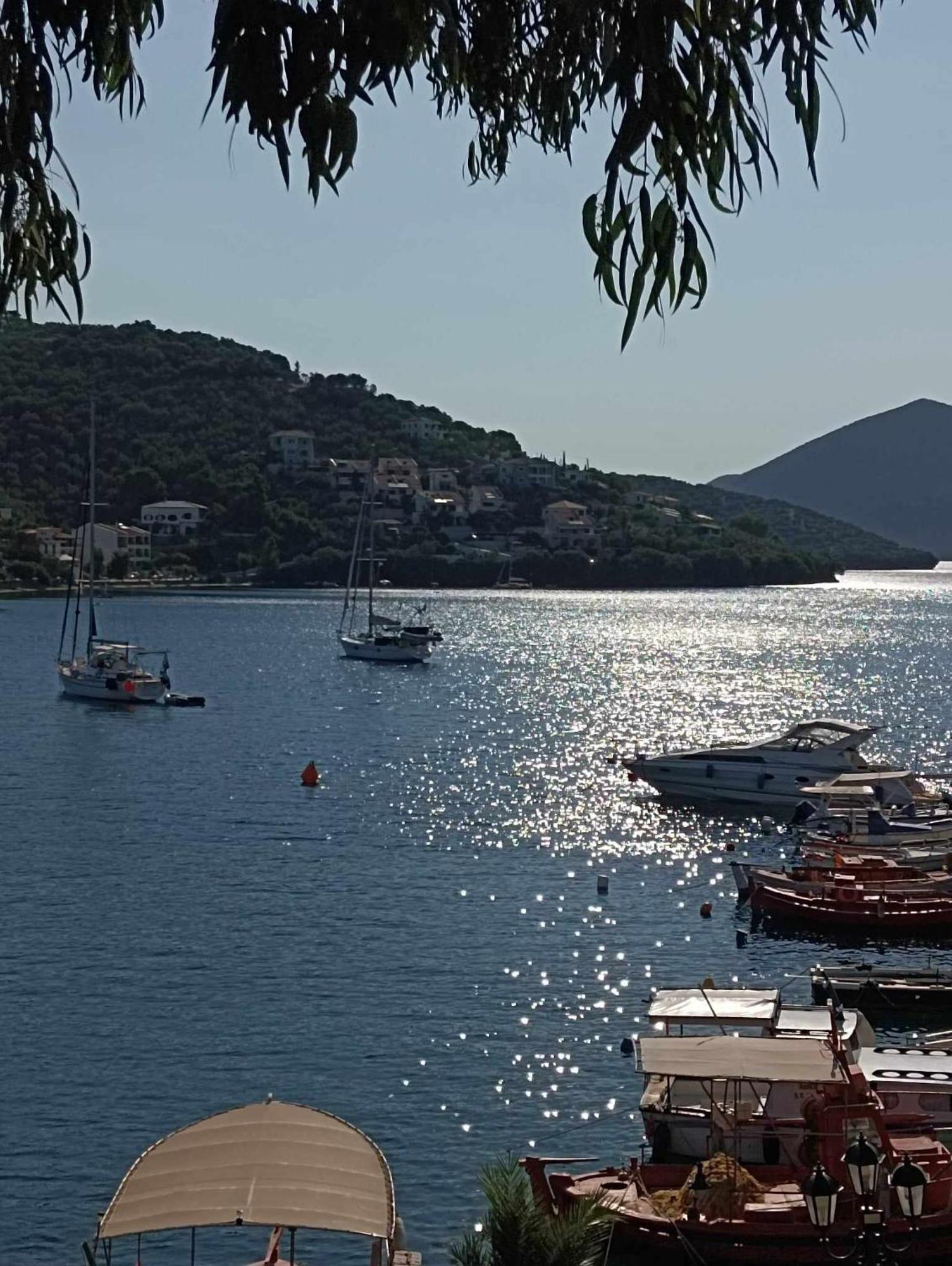 Seafront Traditional Greek Holiday home
