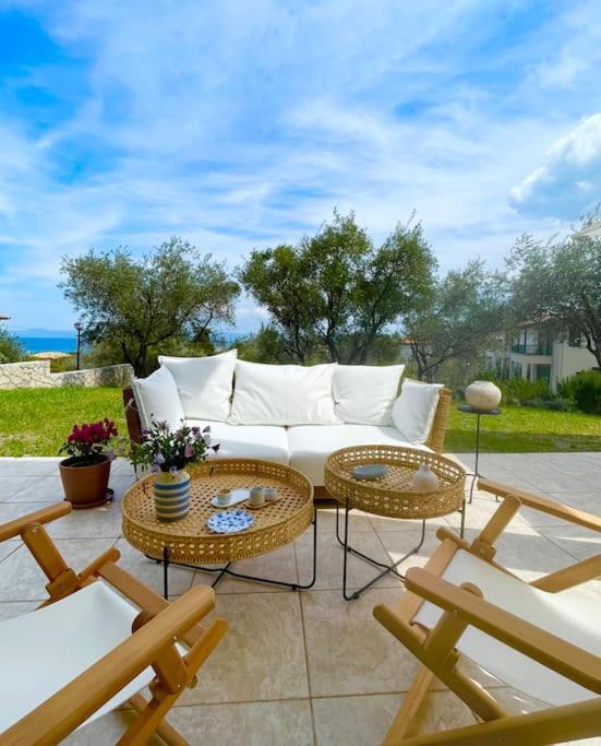 Stylish Pool Konstantinidis Complex Apartment Hanioti