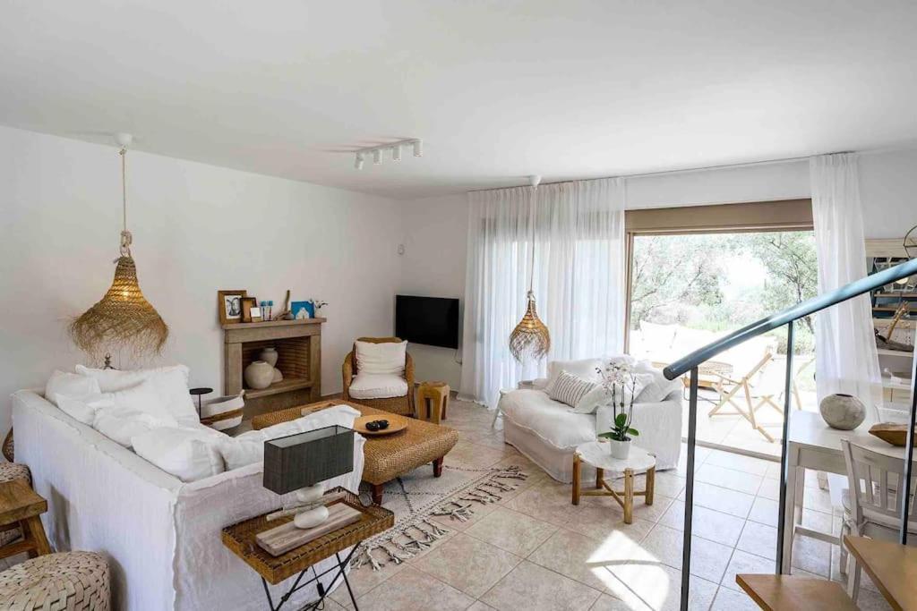 Stylish Pool Konstantinidis Complex Apartment
