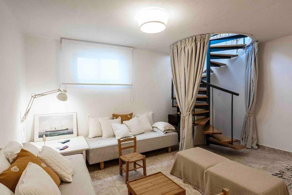Stylish Pool Konstantinidis Complex Apartment