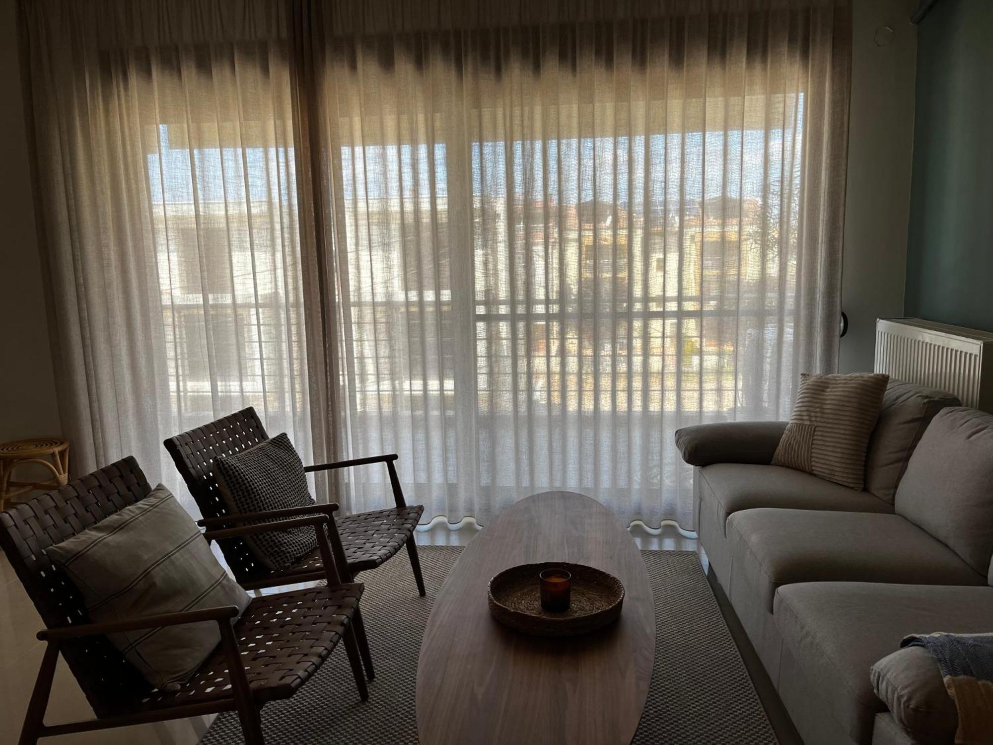 Sea View Apartment *