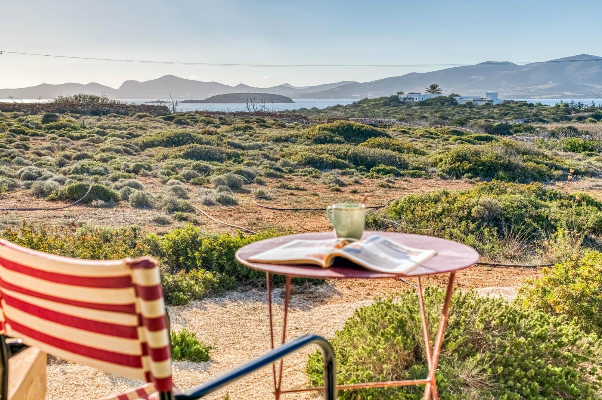 And Stone Aliki (Paros)