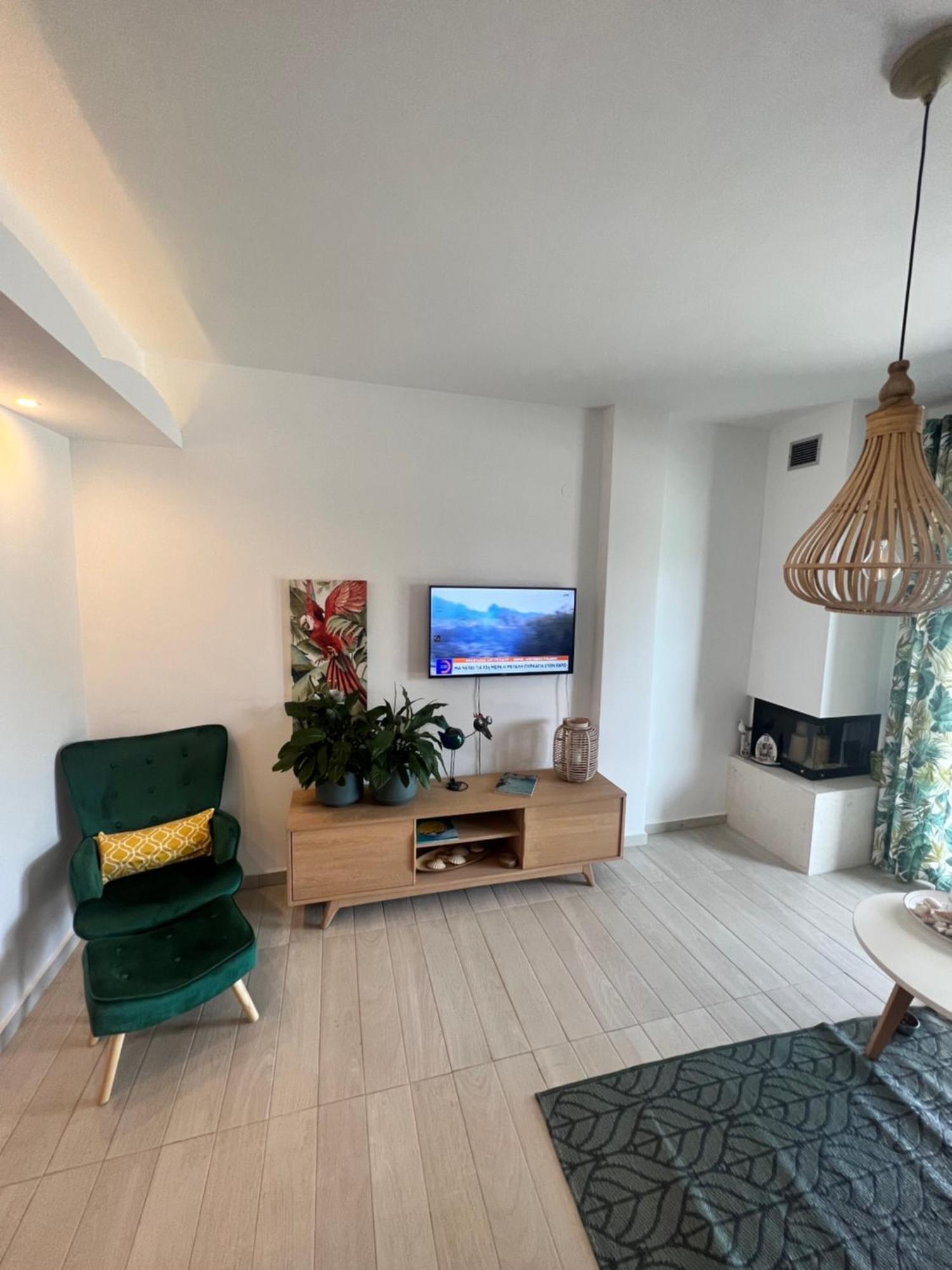 Seafront Holiday home *