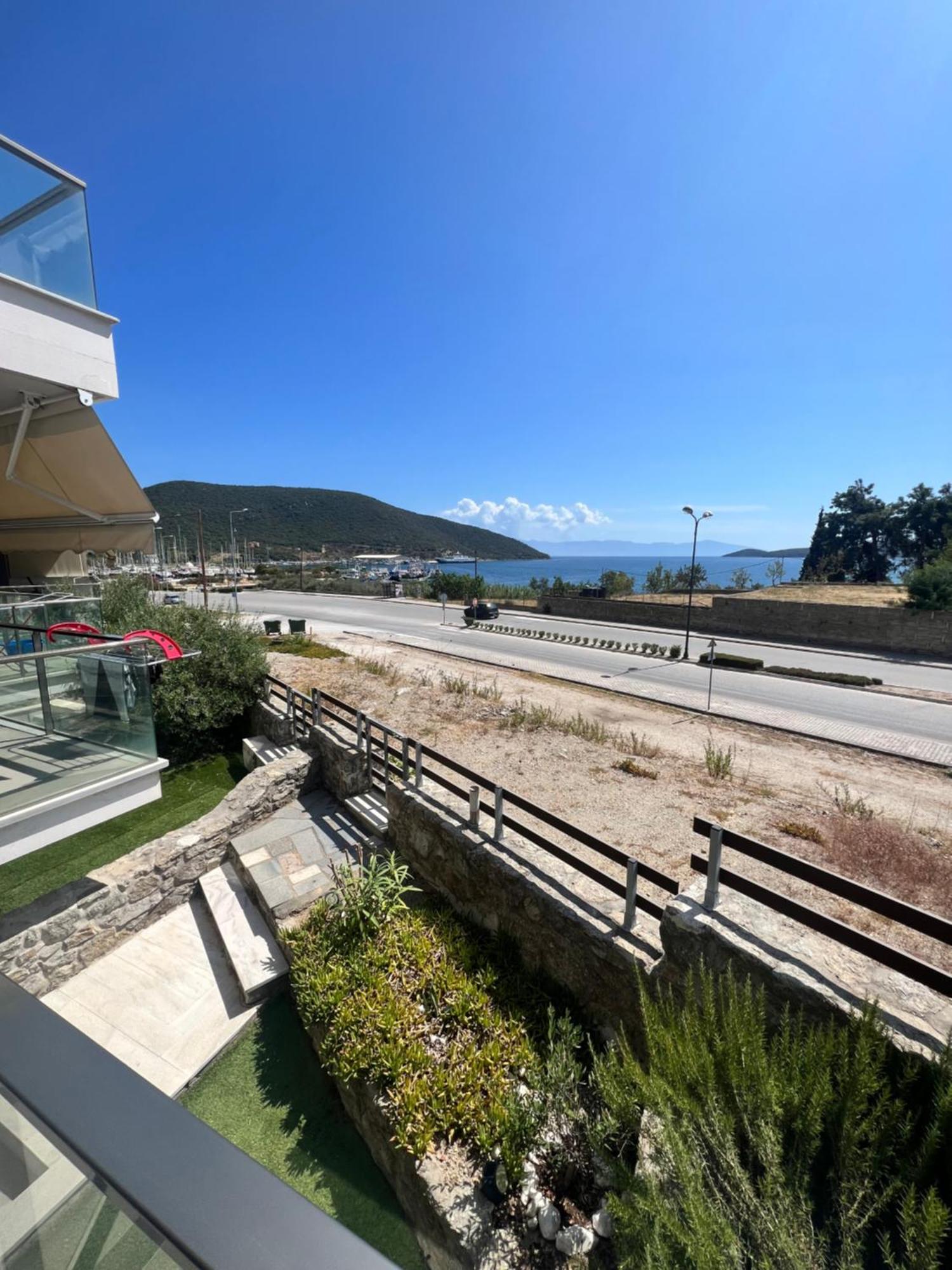 Seafront Holiday home Nea Peramos (Macedonia)