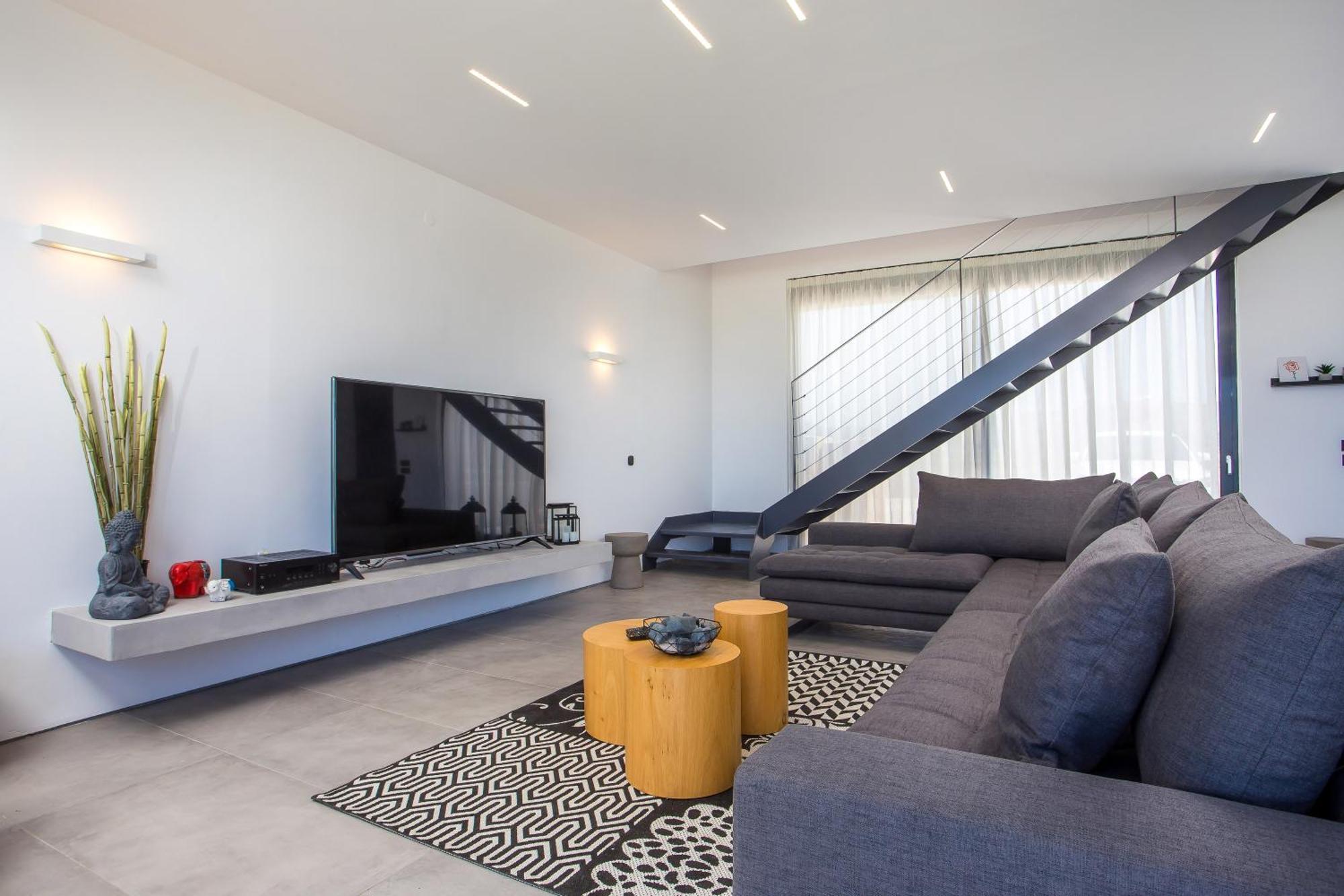 Villa Miguel Luxury Front *