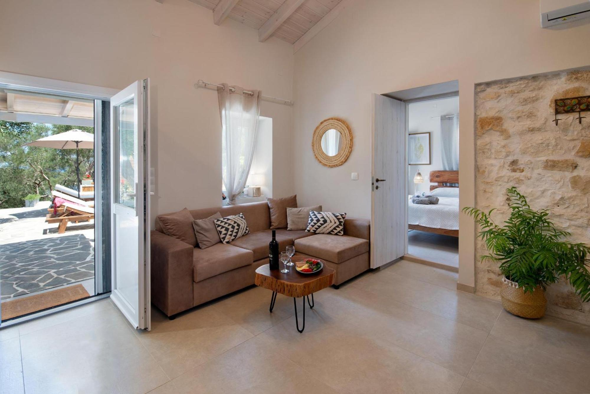 Villa Paxos