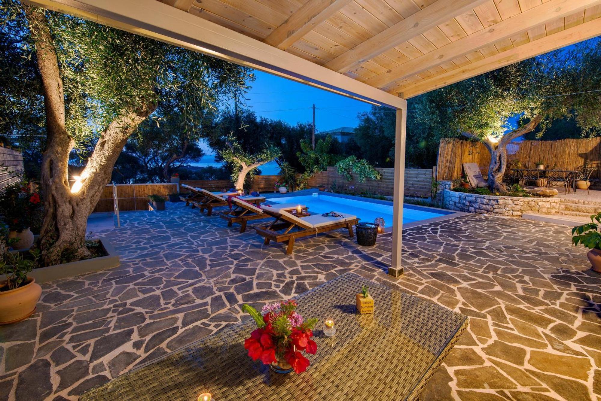 Villa Paxos