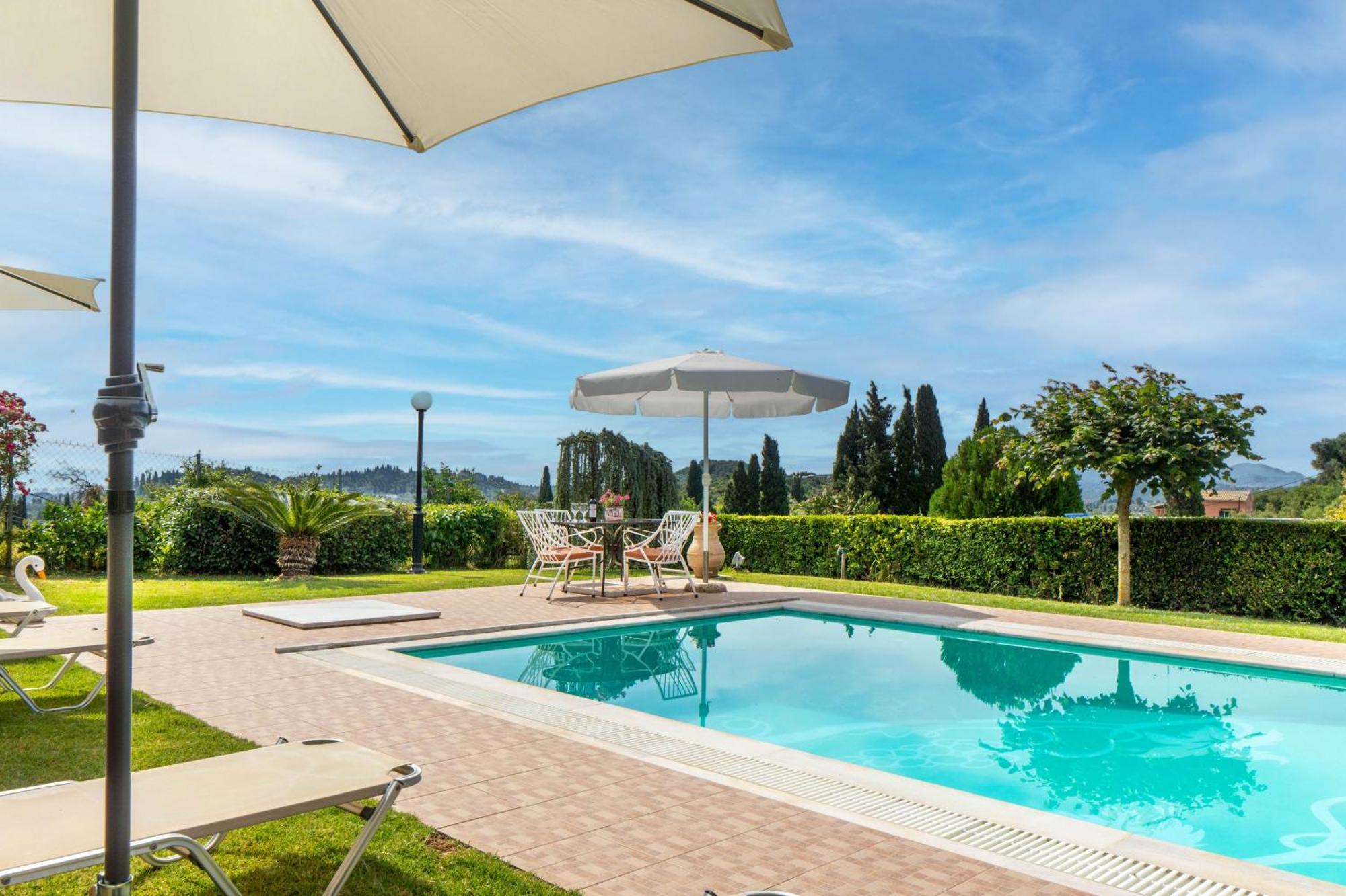 Even Ezer With Private Pool * Poulades