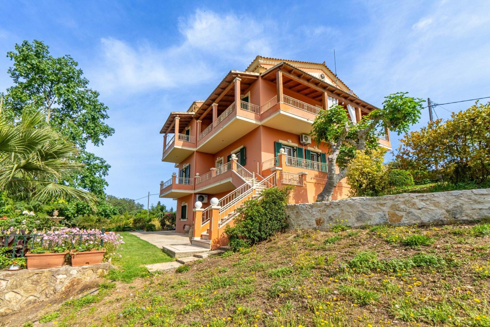 Even Ezer With Private Pool Apartment Poulades