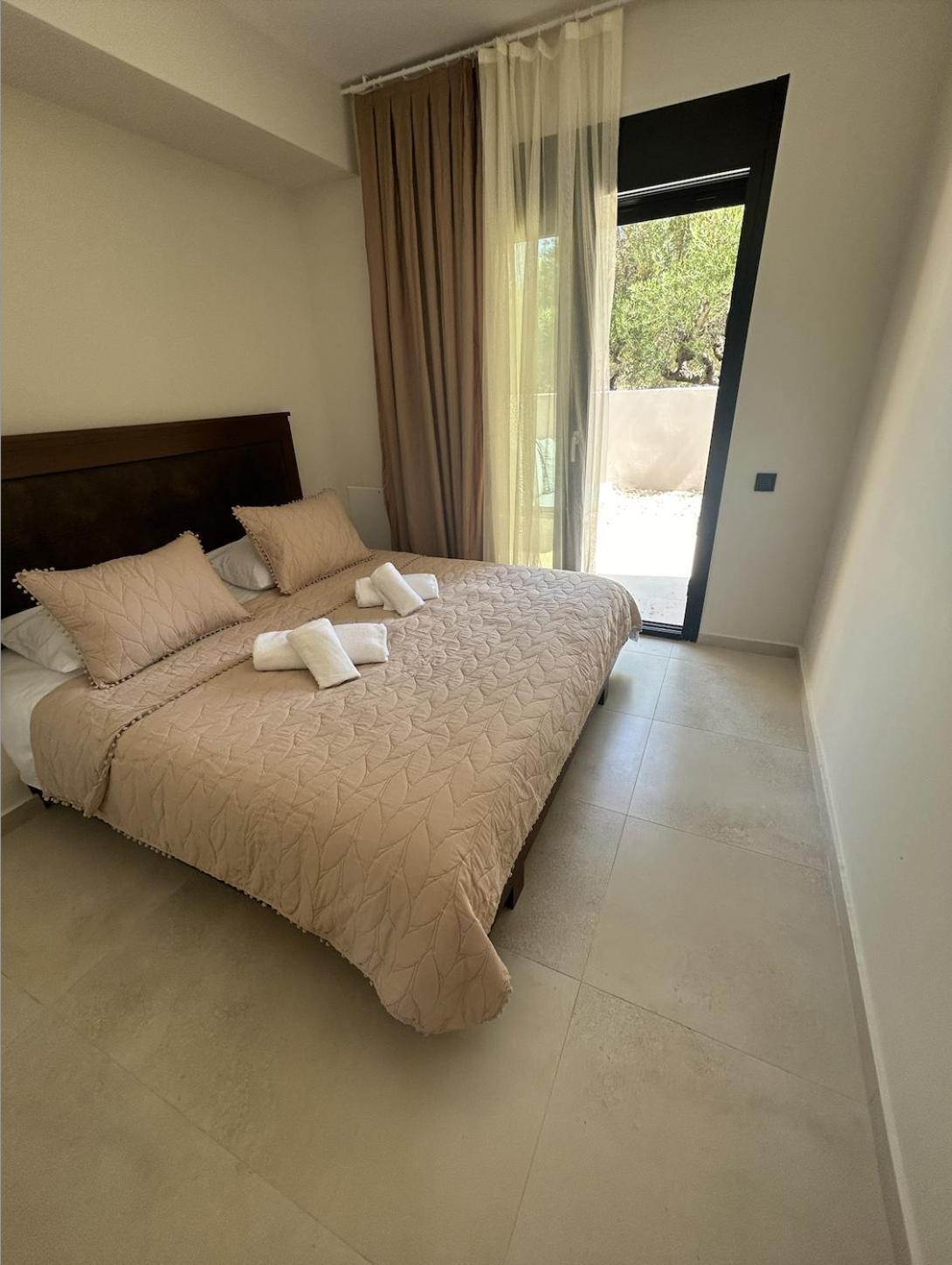 Homes 100m From