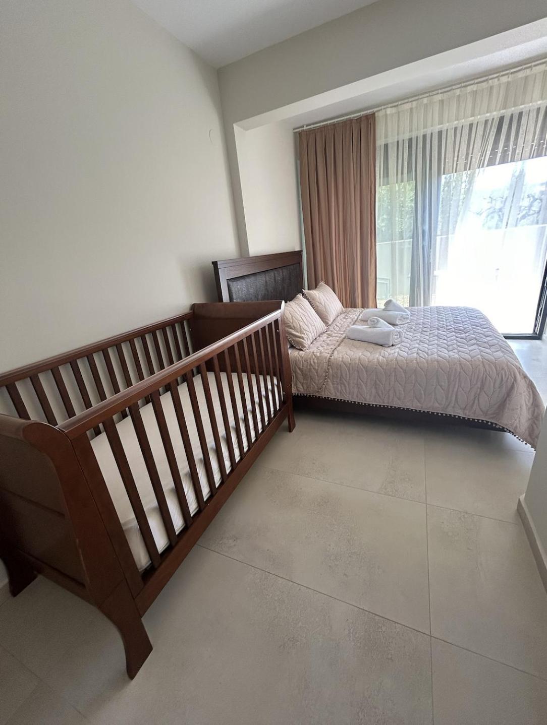 Apartment Homes 100m From