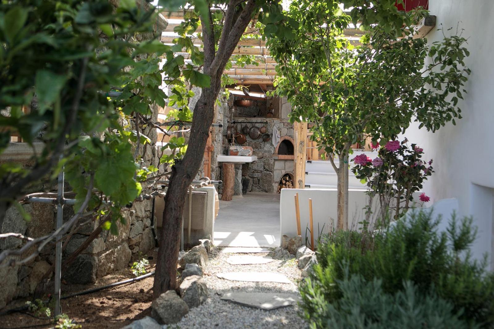 Apartment Boriadon Rustic Countryside Homes