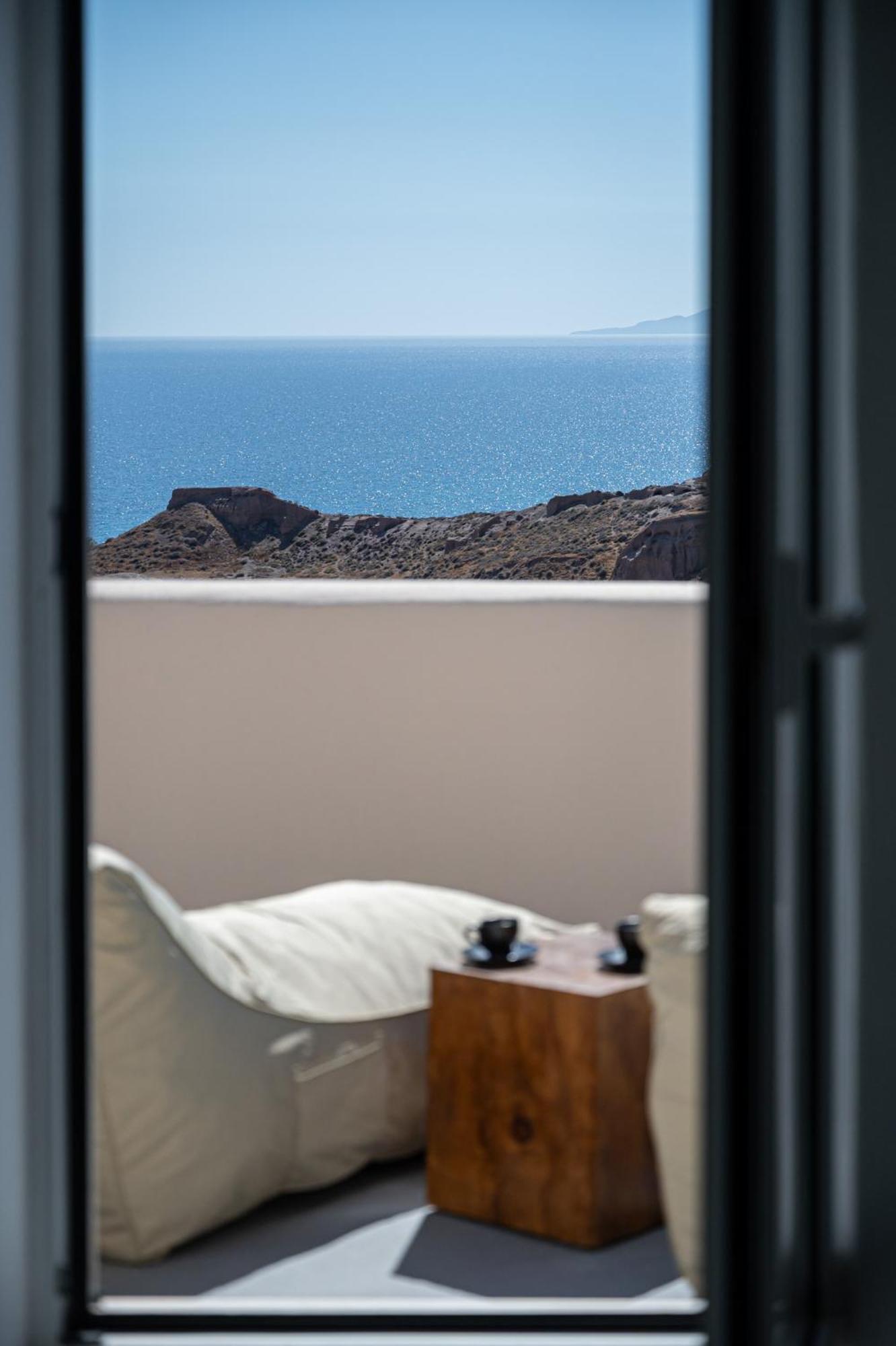 Villa Chora Fira (Santorini)