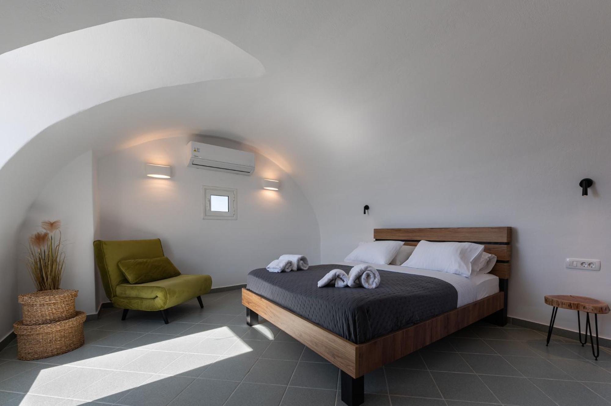 Villa Chora Fira (Santorini)