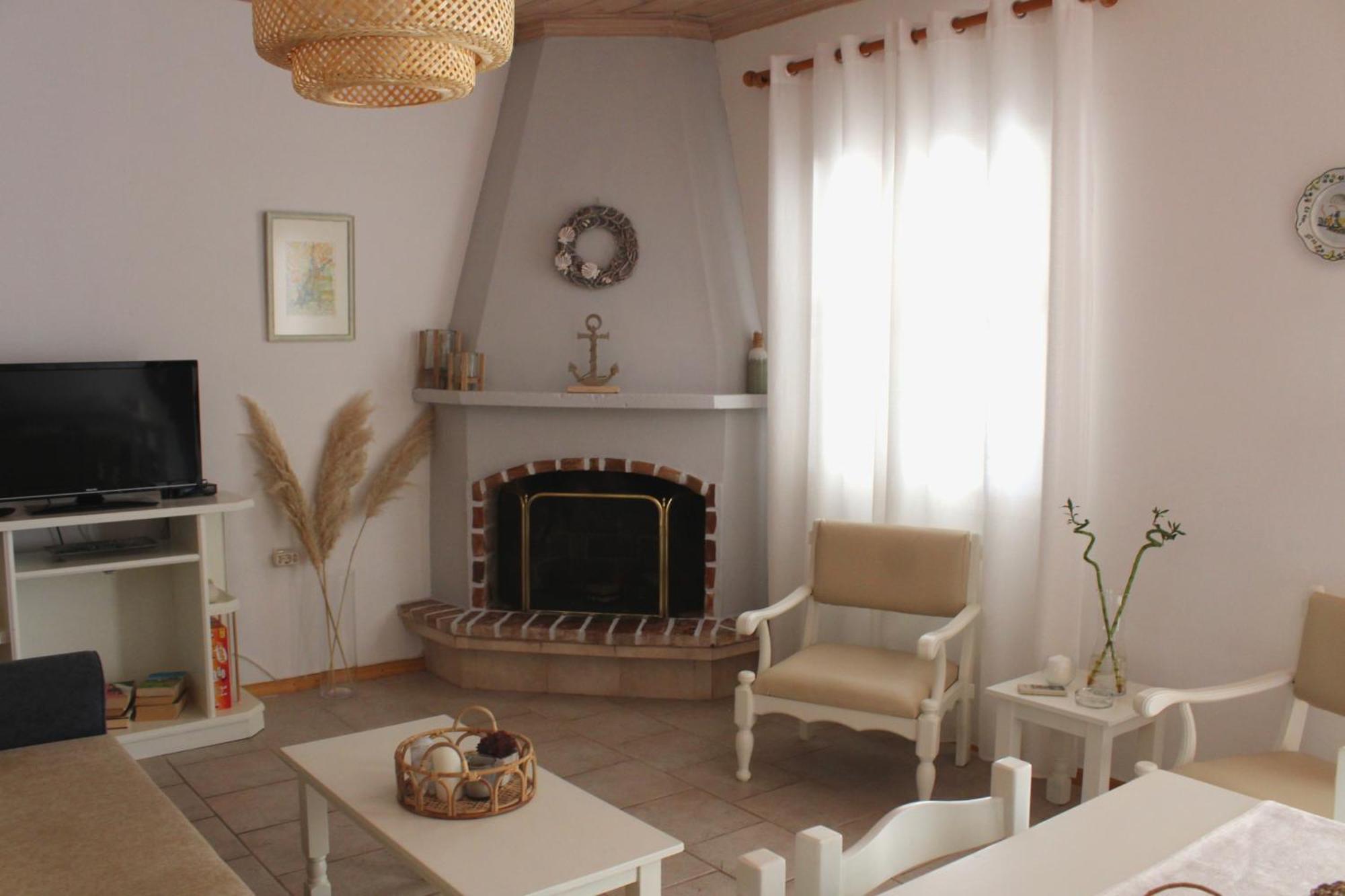 Aparthotel Pine Trees Agnontas