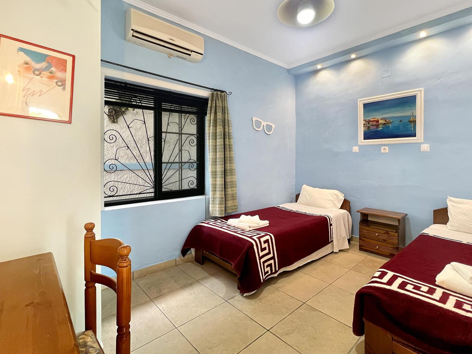 Aparthotel Corfu Andromaches