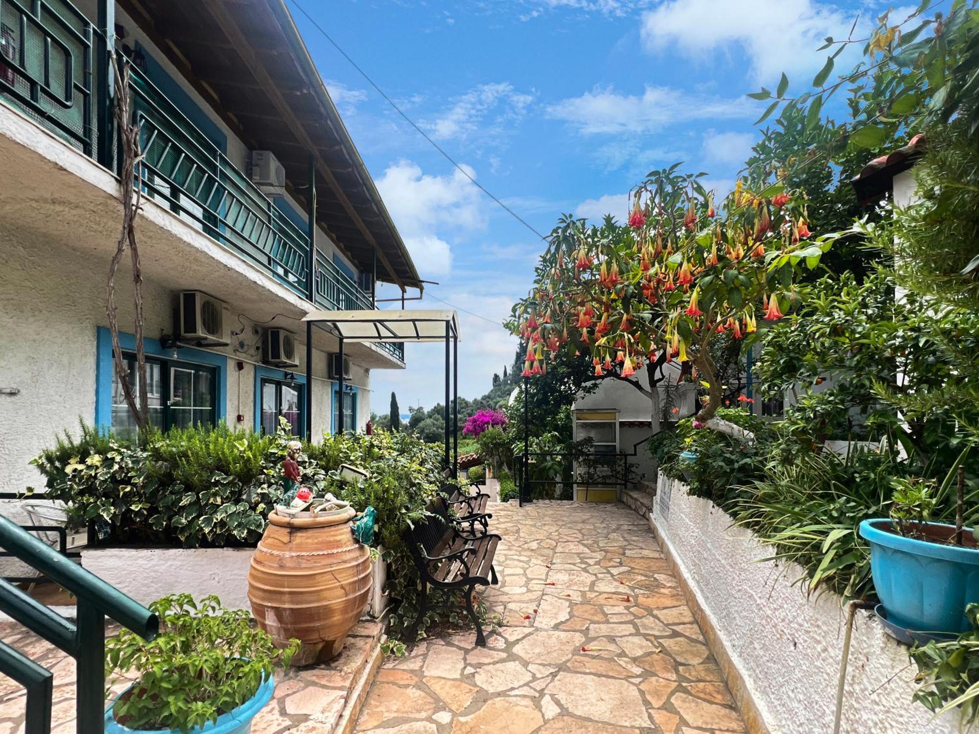 Corfu Andromaches Aparthotel 3*