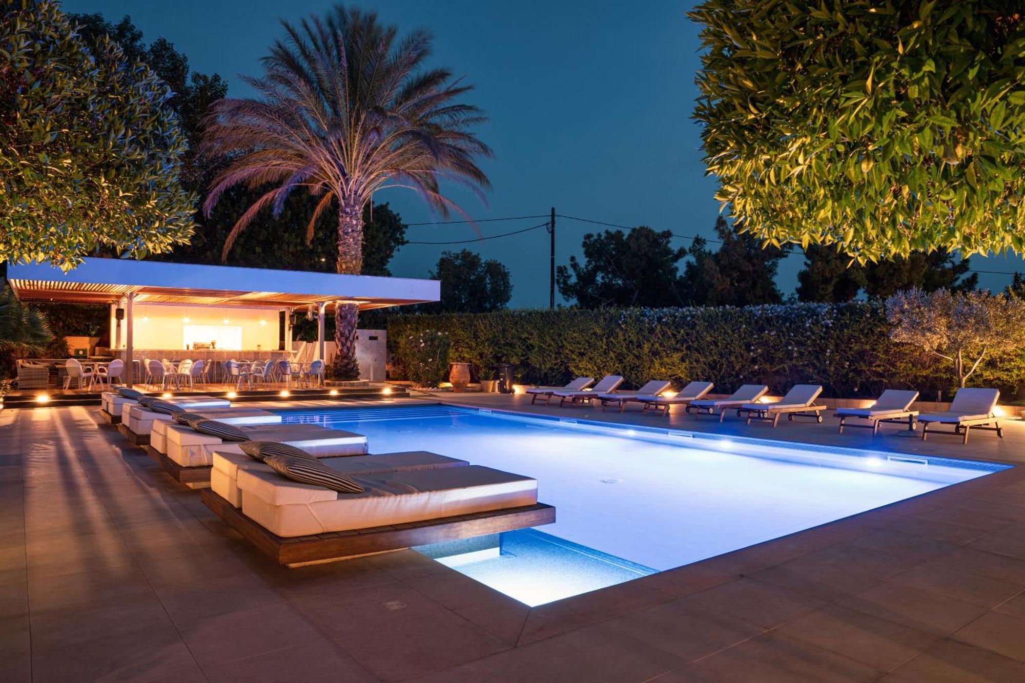 Danae Hotel