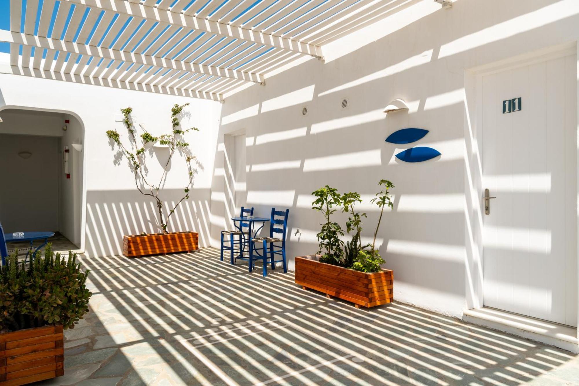 Paros By Kottas Naousa (Paros)