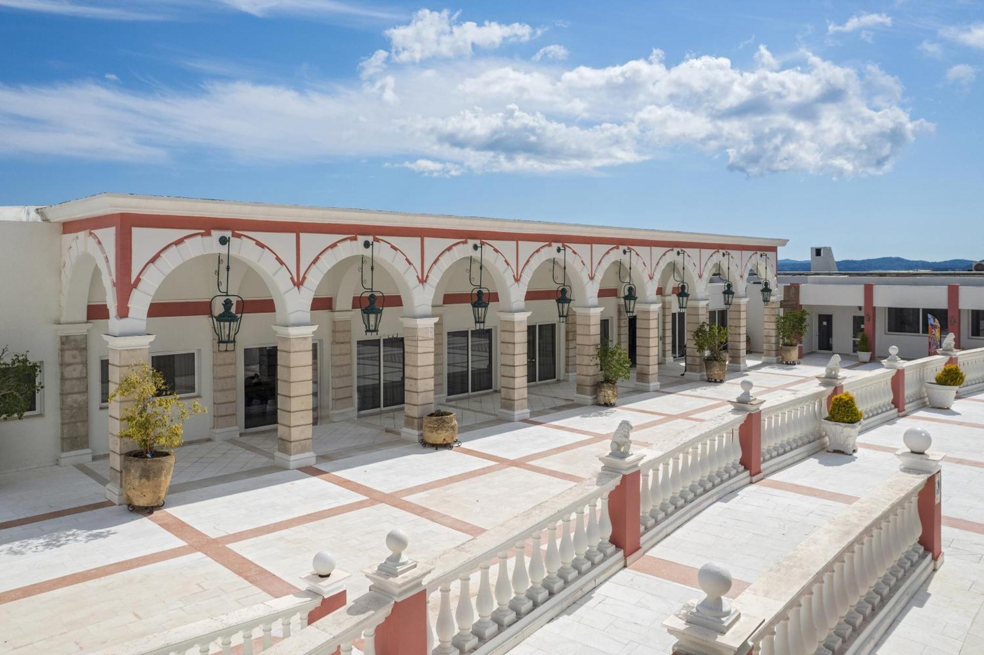 Hotel Sunshine Corfu And 4*