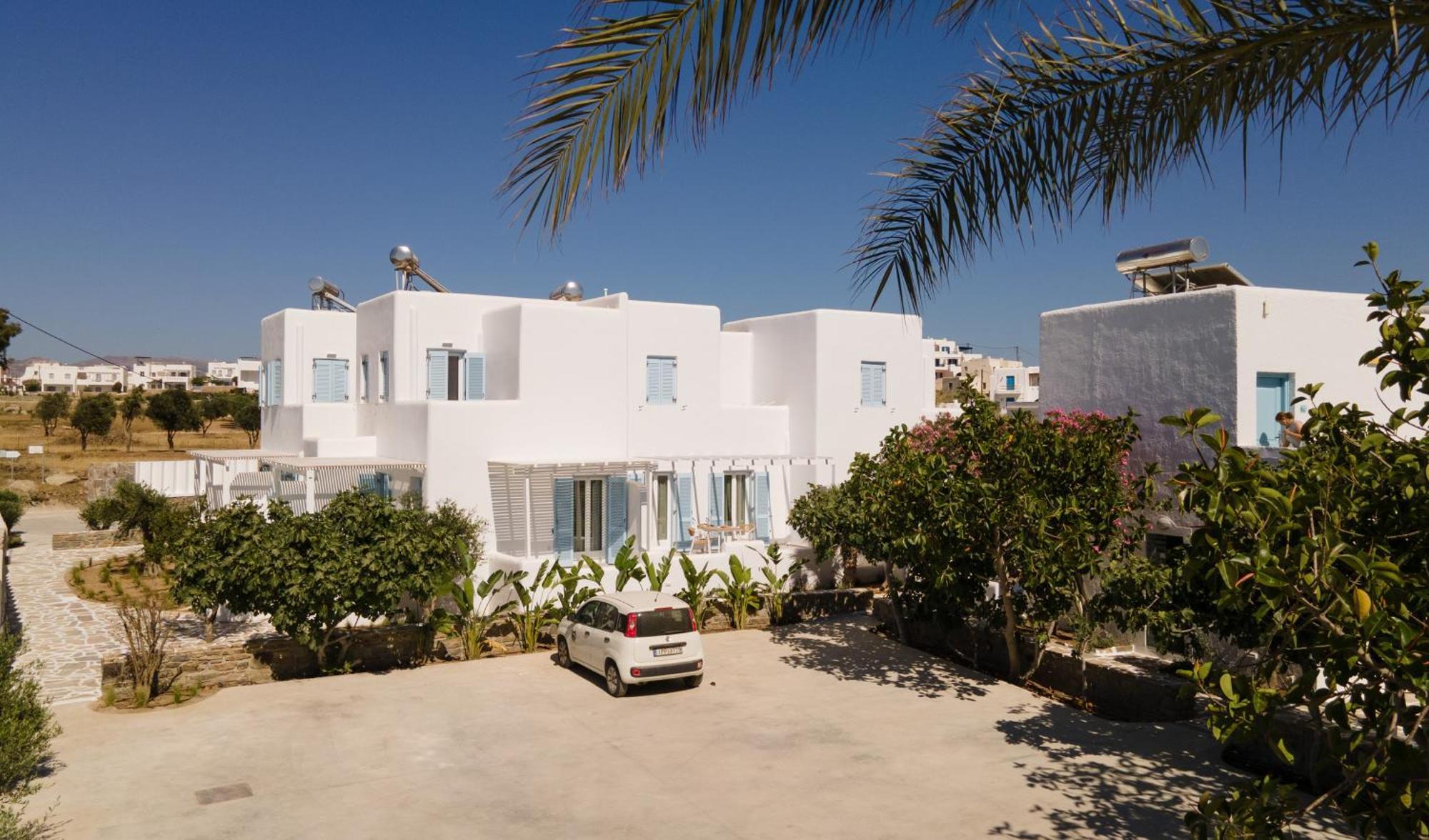 Apartment Agia Anna Living *