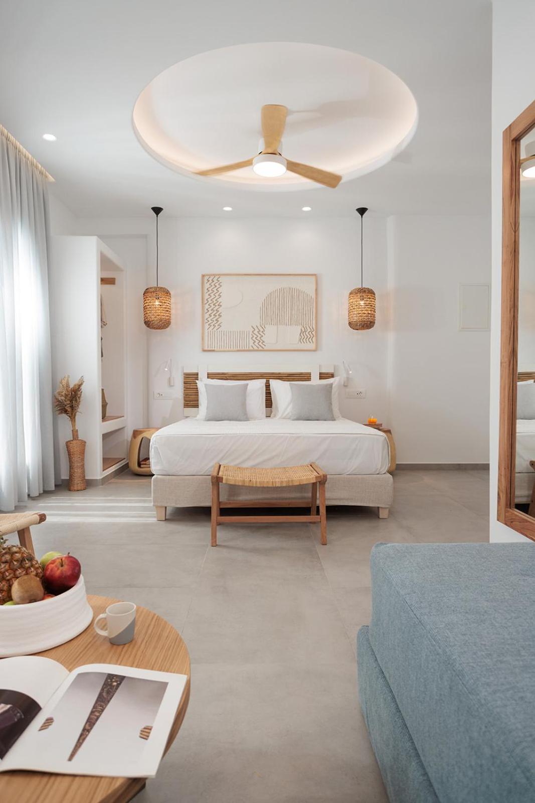 Apartment Agia Anna Living *