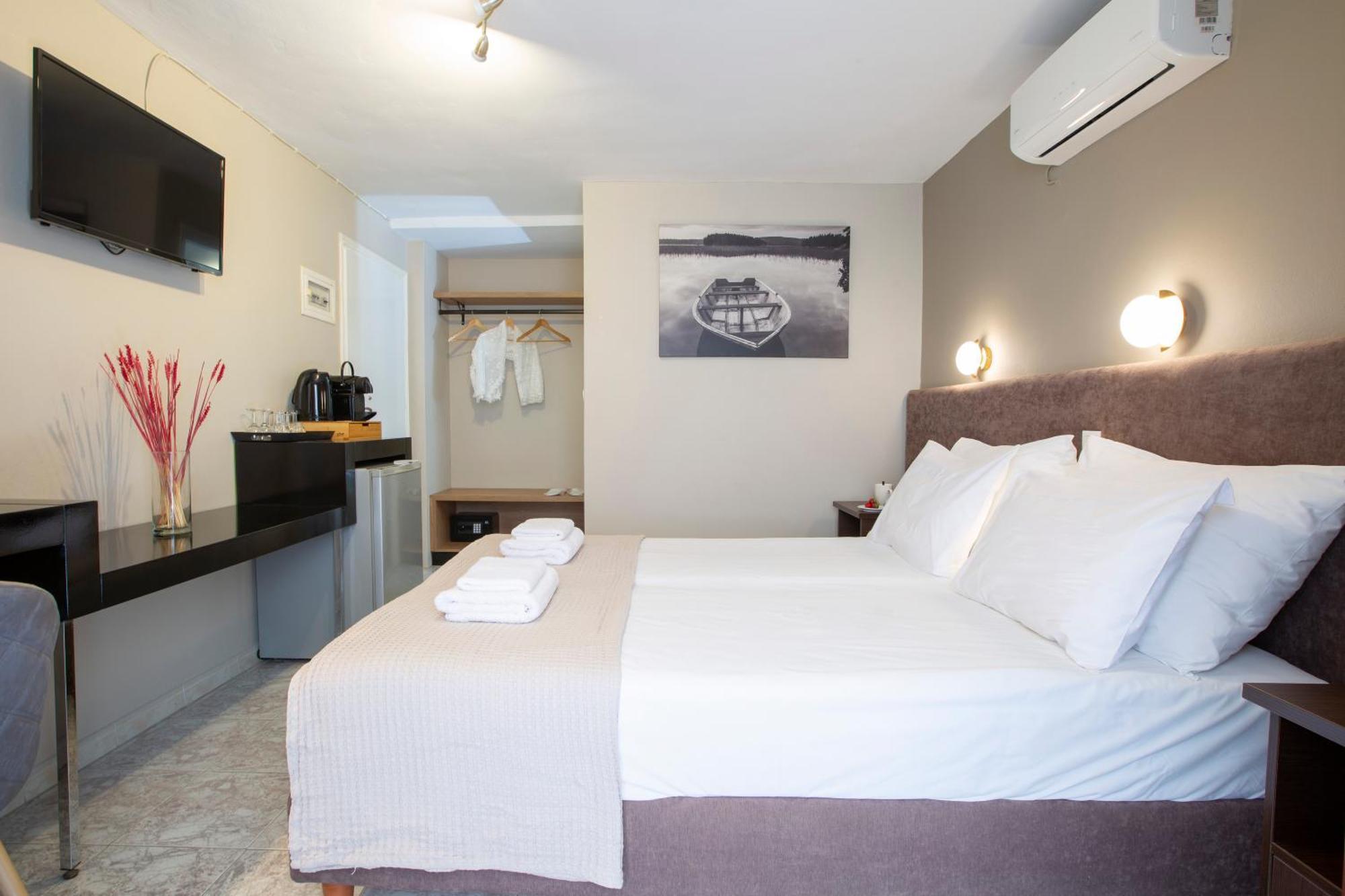 Aparthotel Athina
